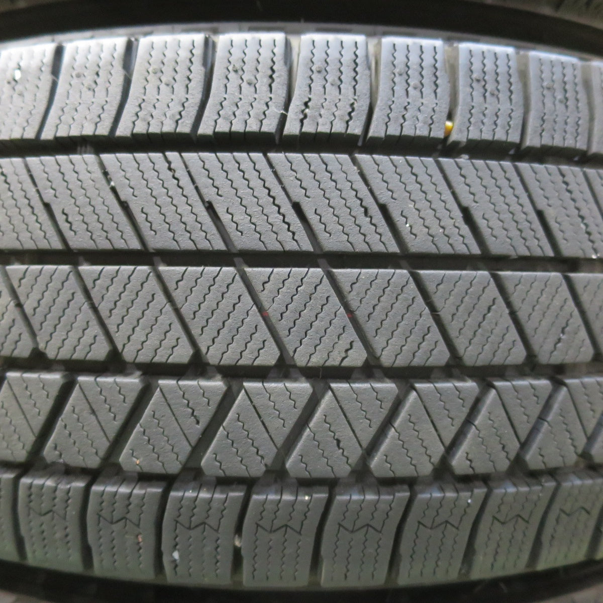 バリ溝！21年！9.5分★トヨタ カムリ グラシア 純正 195/65R15 スタッドレス ブリヂストン ブリザック VRX3 15インチ PCD114.3/5H★5103108イス