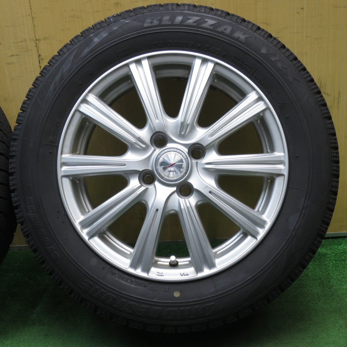 4本価格★スタッドレス 175/65R15 ブリヂストン ブリザック VRX JOKER ジョーカー 15インチ PCD100/4H★5062107NJス