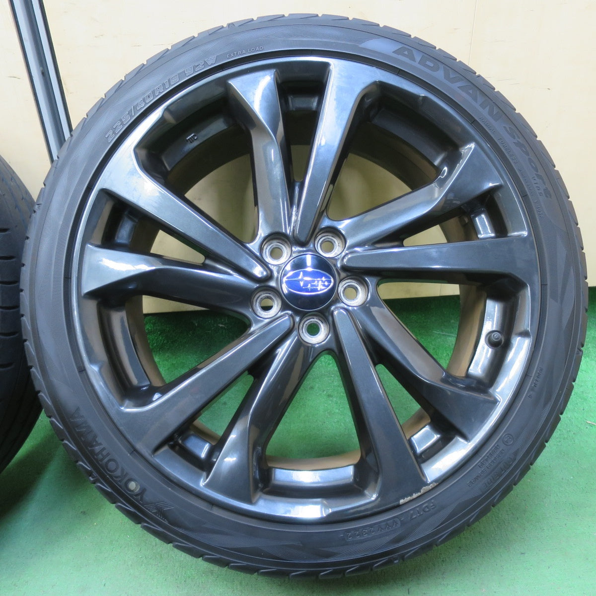 バリ溝！22年！8.5分★スバル インプレッサ スポーツ STI 純正 225/40R18 ヨコハマ アドバン スポーツ V105 18インチ PCD100/5H★5072807イノ