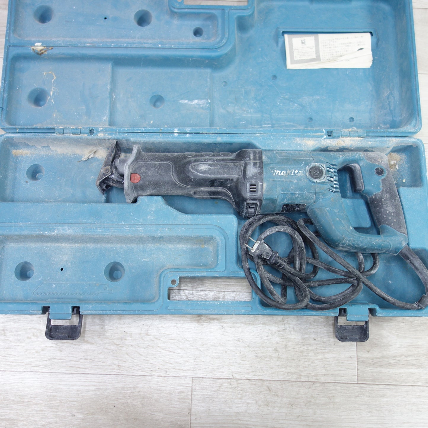 [送料無料] ◆マキタ レシプロソー JR3050T セーバソー 無段変速 切断機 電動 工具 50/60Hz セーバーソー makita◆