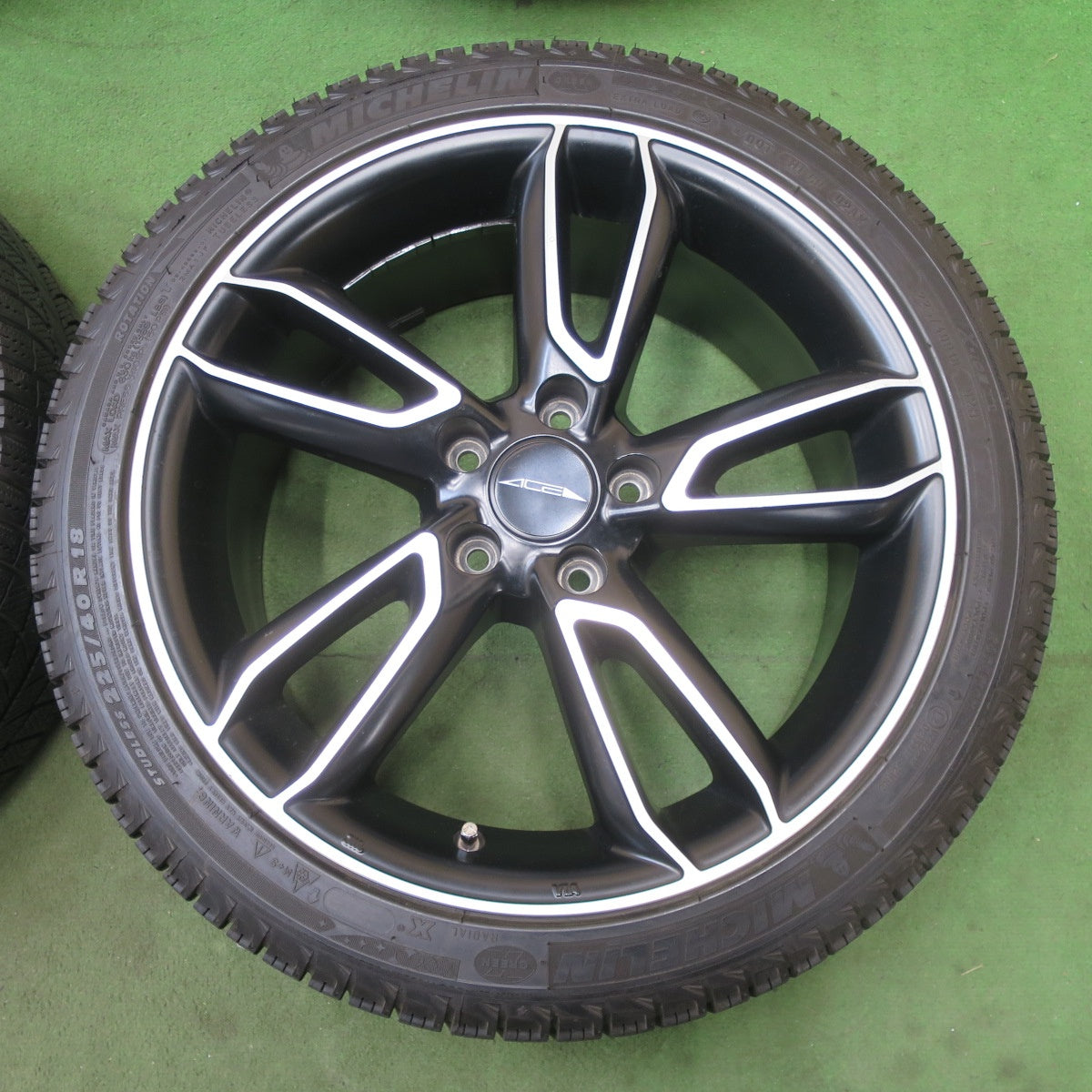 バリ溝！キレイ！9.5分★ワーゲン ゴルフ 等 ACE SCORPIO 225/40R18 スタッドレス ミシュラン X-ICE XI3 スコーピオ 18インチ PCD112/5H★6013110ナス
