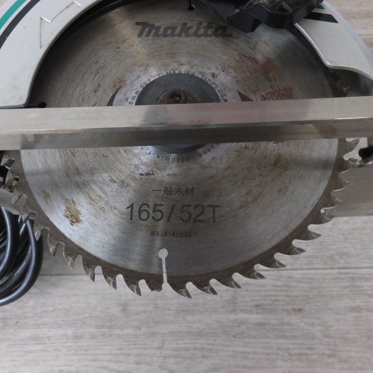 [送料無料] ★マキタ makita 165mm マルノコ M565　100V～ 11A 50-60Hz 1050W　木工用 超硬丸ノコ★