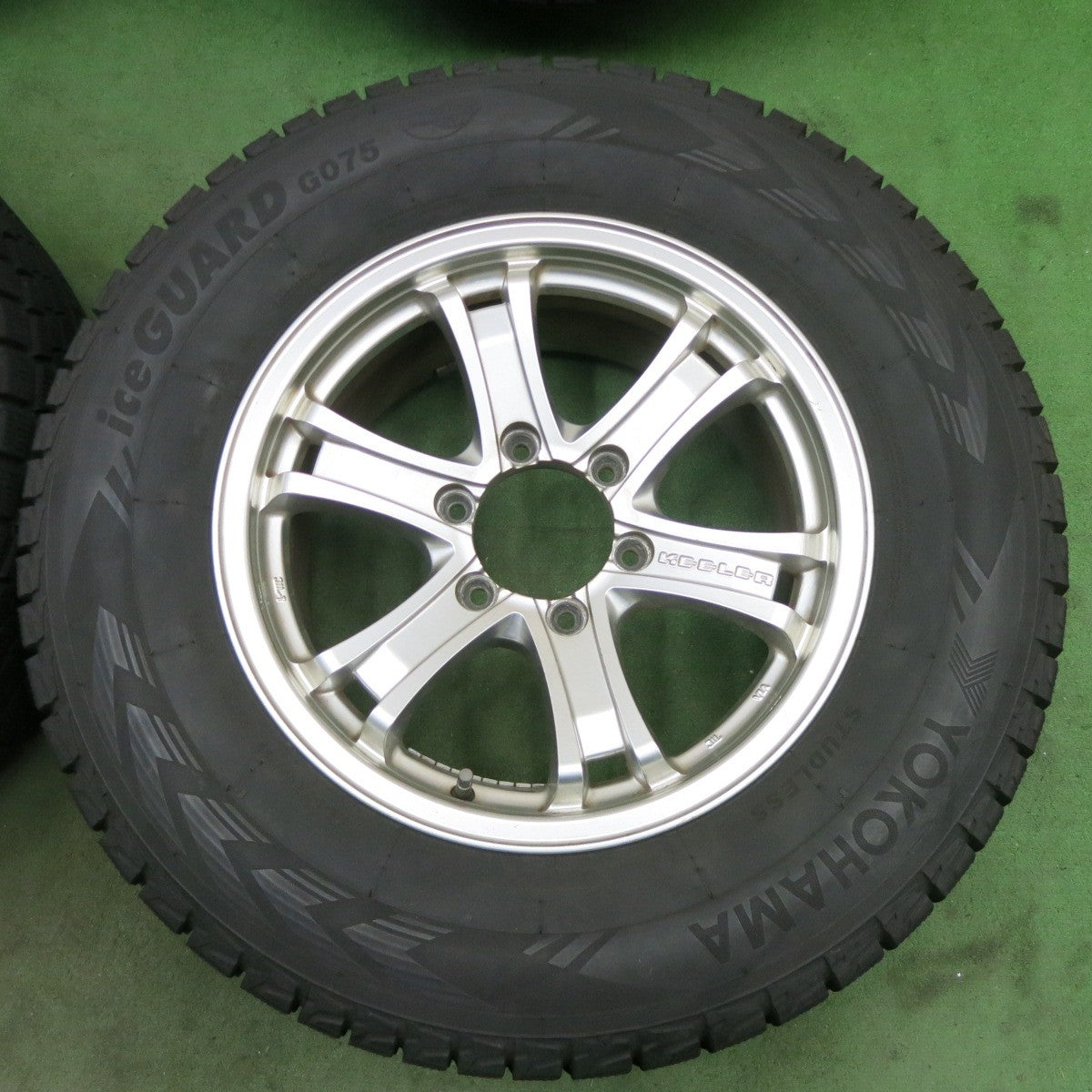 バリ溝！9分★KEELER FORCE 265/65R17 スタッドレス ヨコハマ アイスガード G075 キーラー フォース 17インチ PCD139.7/6H★6011908ナス
