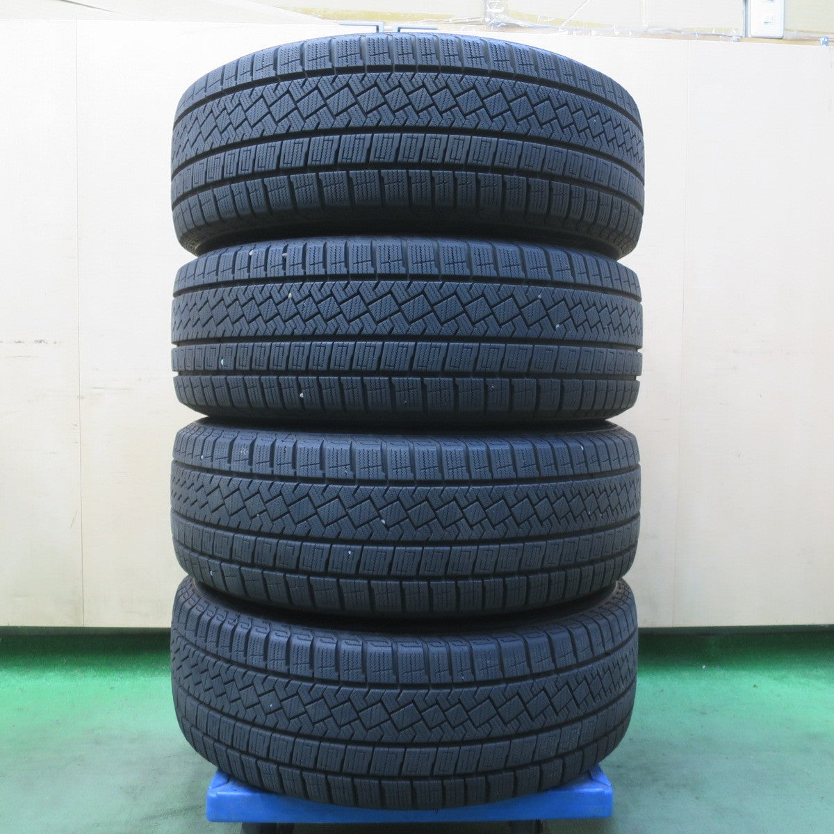 バリ溝！24年！9分◎レガシィ 等 205/60R16 スタッドレス ピレリ アイスゼロ アシンメトリコ BRANDLE-LINE ブランドルライン 16インチ PCD100/5H◎6080602イス