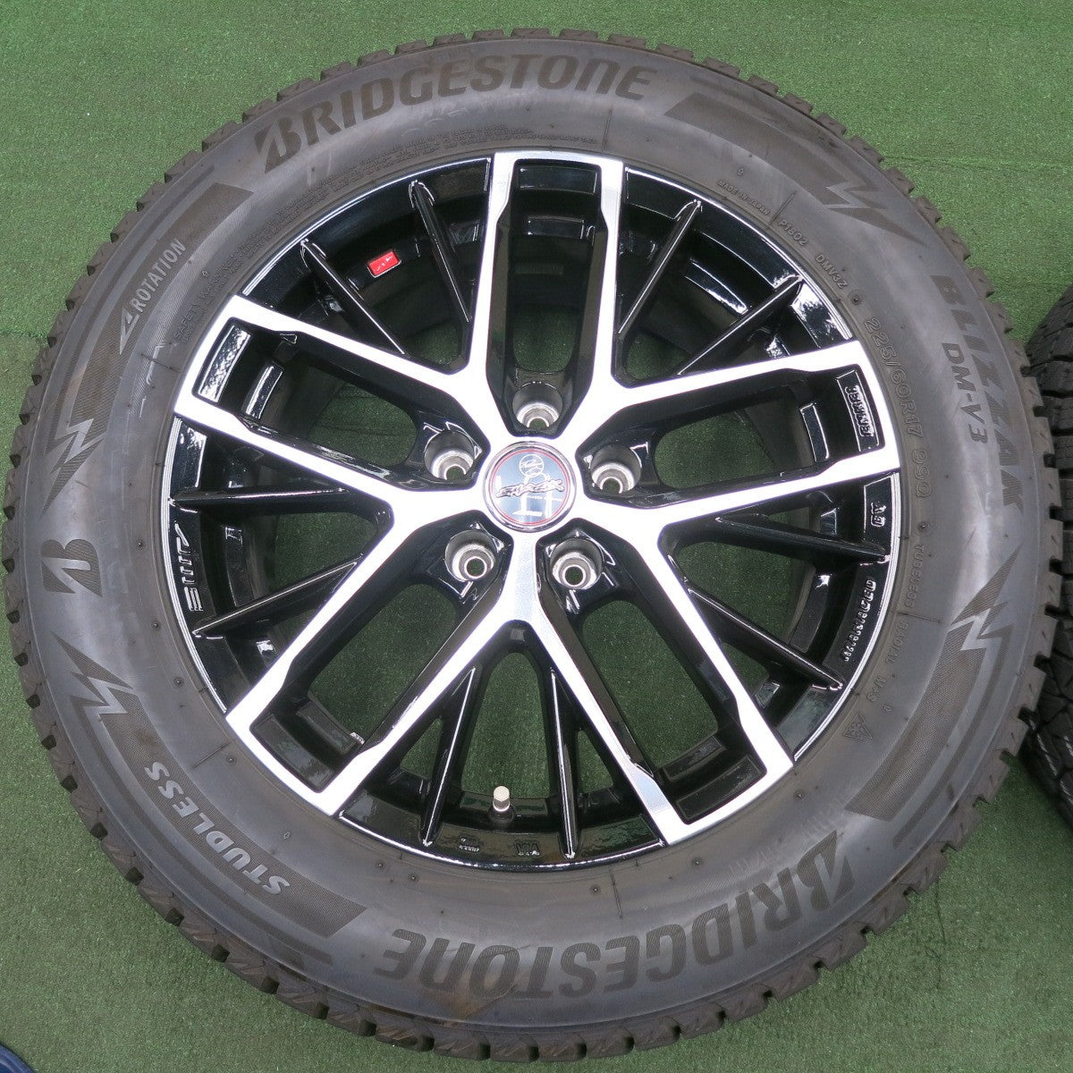 *送料無料* バリ溝！22年！キレイ！9.5分★SMACK ENKEI AME 225/60R17 スタッドレス ブリヂストン ブリザック DM-V3 エンケイ PCD114.3/5H★4051405NJス