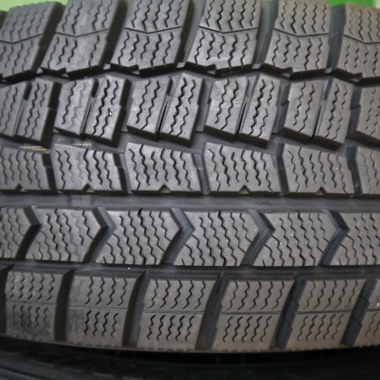 バリ溝！22年！9.5分★スタッドレス 175/70R14 ダンロップ ウインターマックス WM02 タイヤ 14インチ ヤリス ヴィッツ アクシオ 等★6022407Hスタ