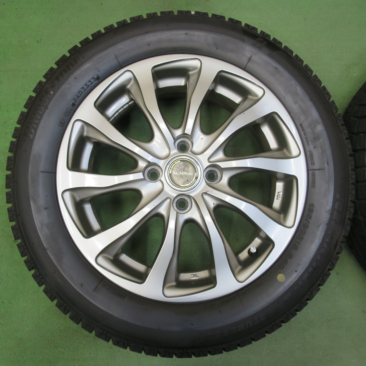 超バリ溝！23年！キレイ！ほぼ10分★スタッドレス 185/60R15 ブリヂストン アイスパートナー2 BALMINUM バルミナ 15インチ PCD100/4H★5103113イス