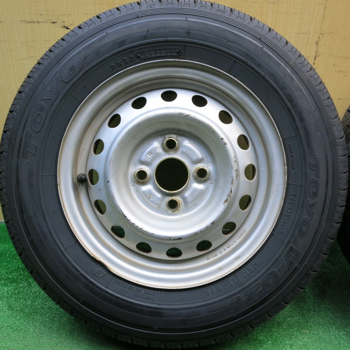 ほぼ未使用★165R13 6PR トーヨー V-02e スチール ホイール 13インチ PCD100/4H★6021503HAノ