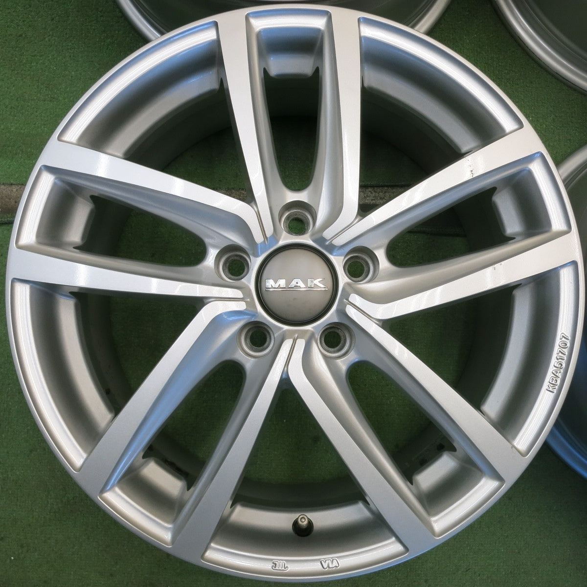 キレイ◎ワーゲン 等 MAK DRESDEN 17インチ ホイール マック ドレスデン 17×7J PCD112/5H◎6080601HAホ