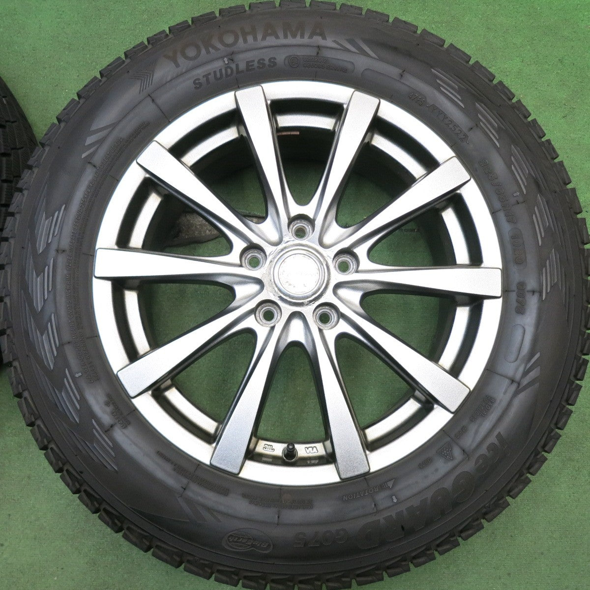 バリ溝！22年！9分◎スタッドレス 225/65R17 ヨコハマ アイスガード G075 GRASS グラス 17インチ PCD114.3/5H◎6073006HAス