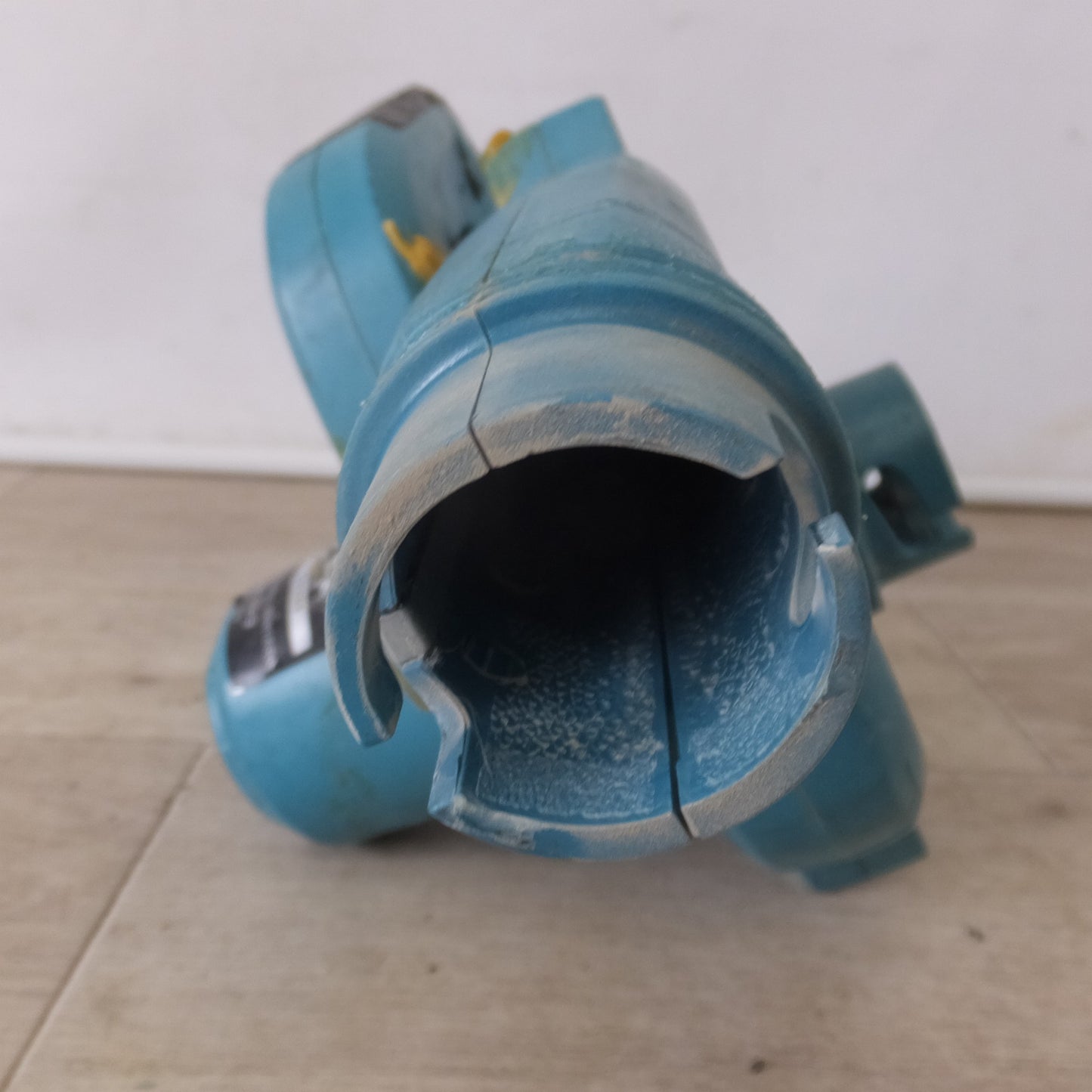 [送料無料] ★マキタ makita 充電式ブロワ UB182D 18V 本体のみ★