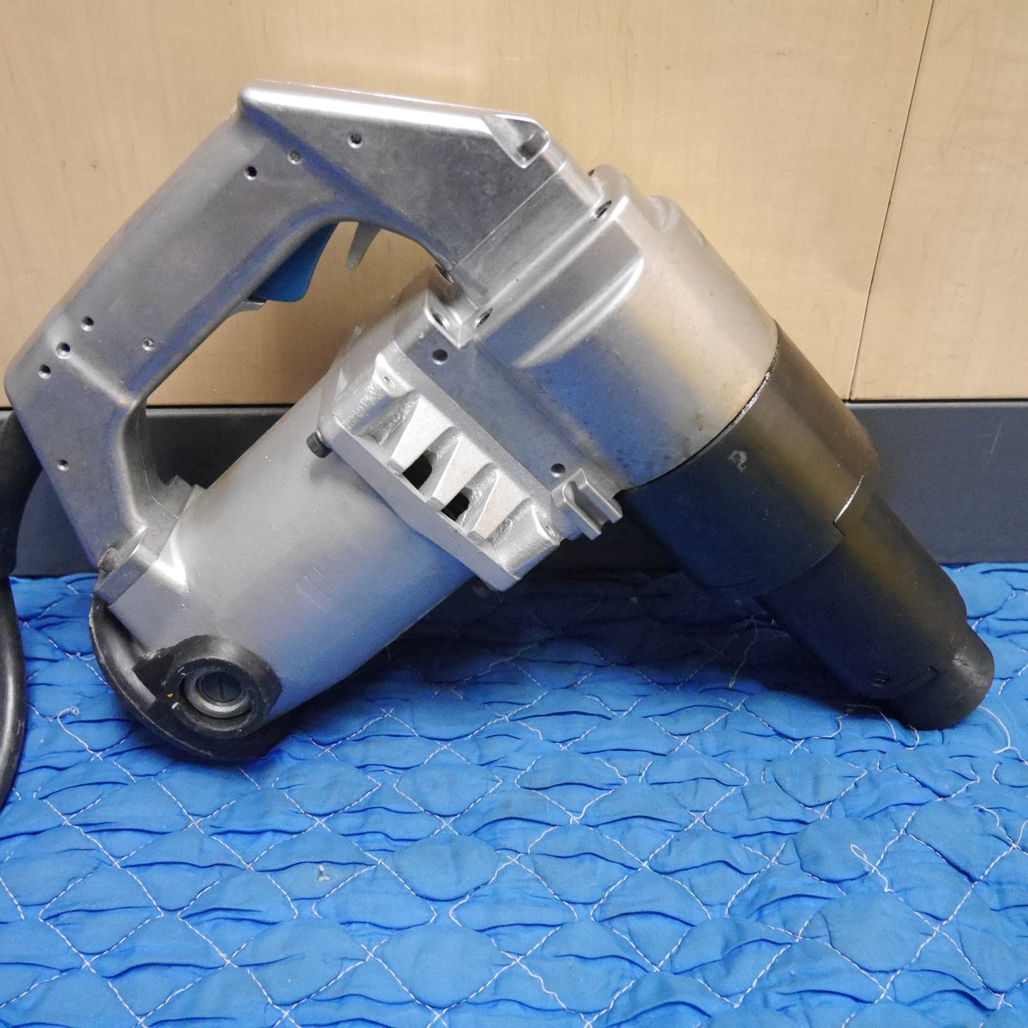 [送料無料] 未使用！付属品付き☆芝浦 電動 シャー レンチ LSR-22HD 電動 工具 100V コード式 シバウラ☆