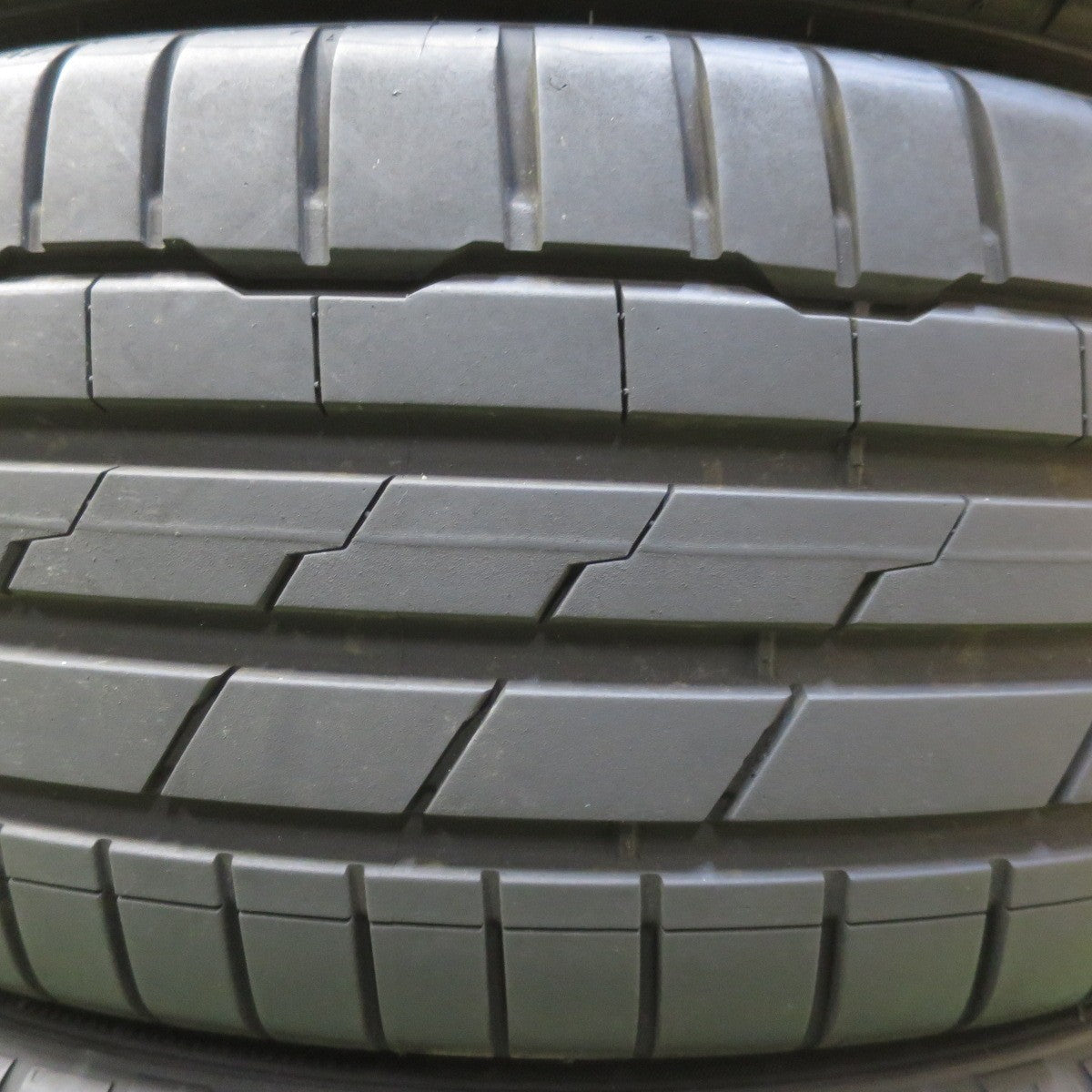 バリ溝！25年！キレイ！9.5分◎215/45R18 ハンコック ベンタス S1 evo3 Chronus クロノス 18インチ PCD114.3/5H◎6090701IMノ