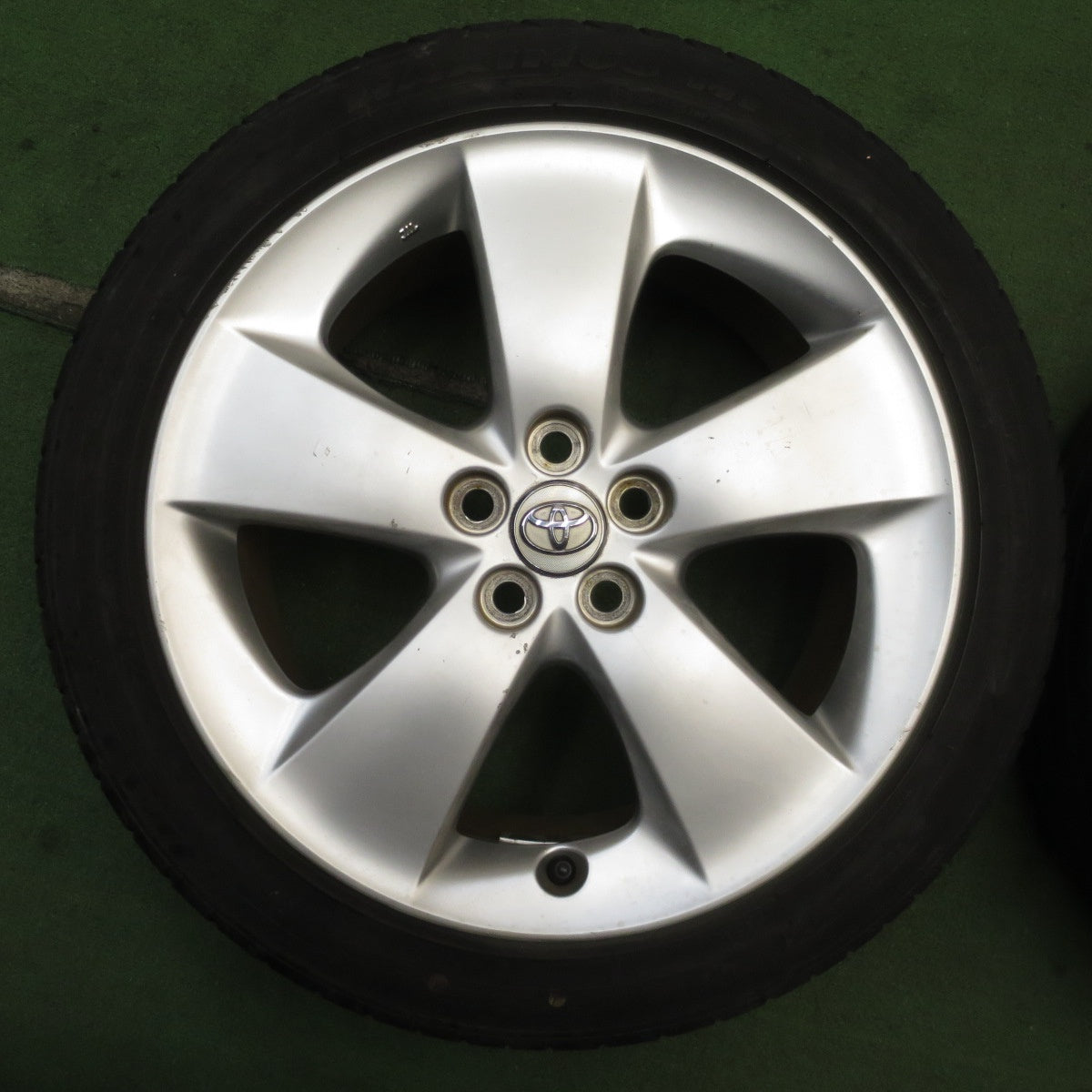 4本価格！22年★トヨタ 30系 プリウス 純正 215/45R17 マックストレック MAXIMUS M1 17インチ PCD100/5H★5070402NJノ