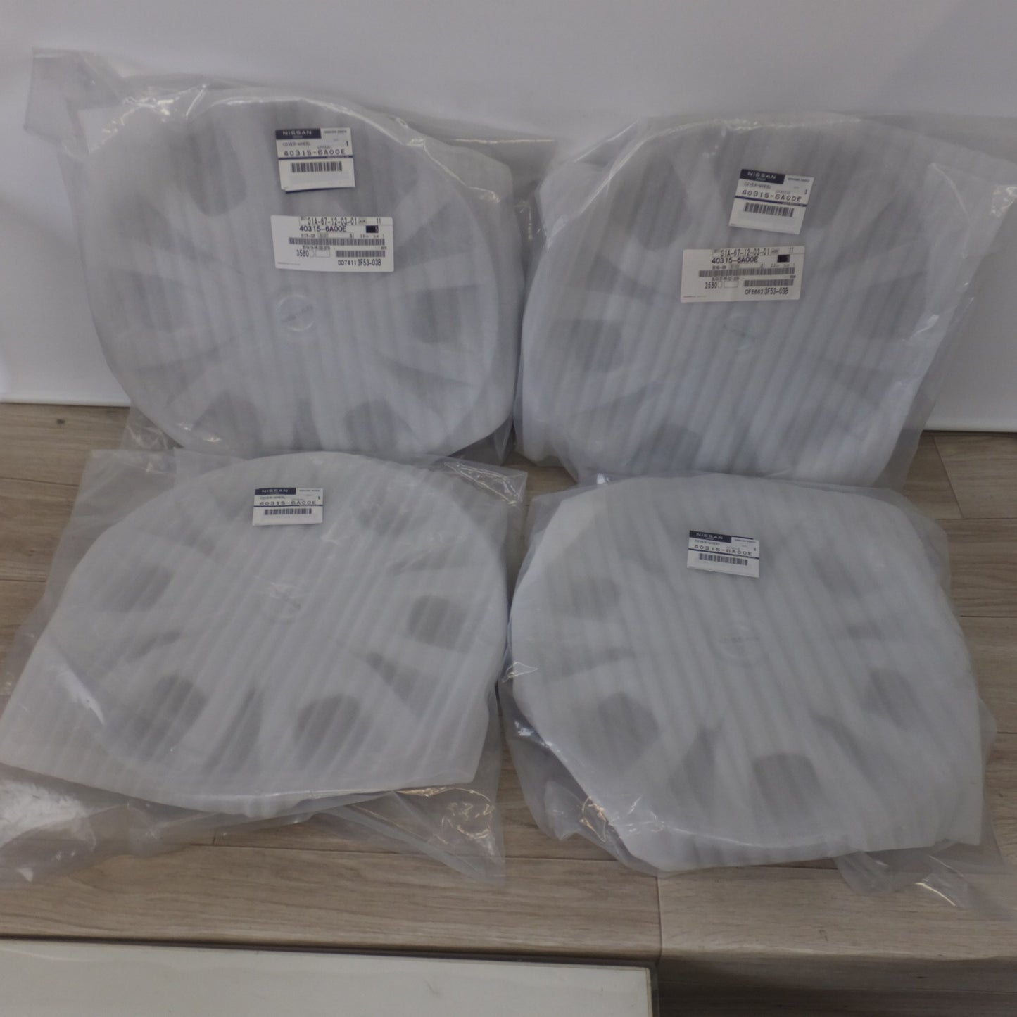 [送料無料] 未使用 未開封★日産 NISSAN 純正 デイズルークス B21A ホイールカバー 40315-6A00E 14インチ 4枚 セット★