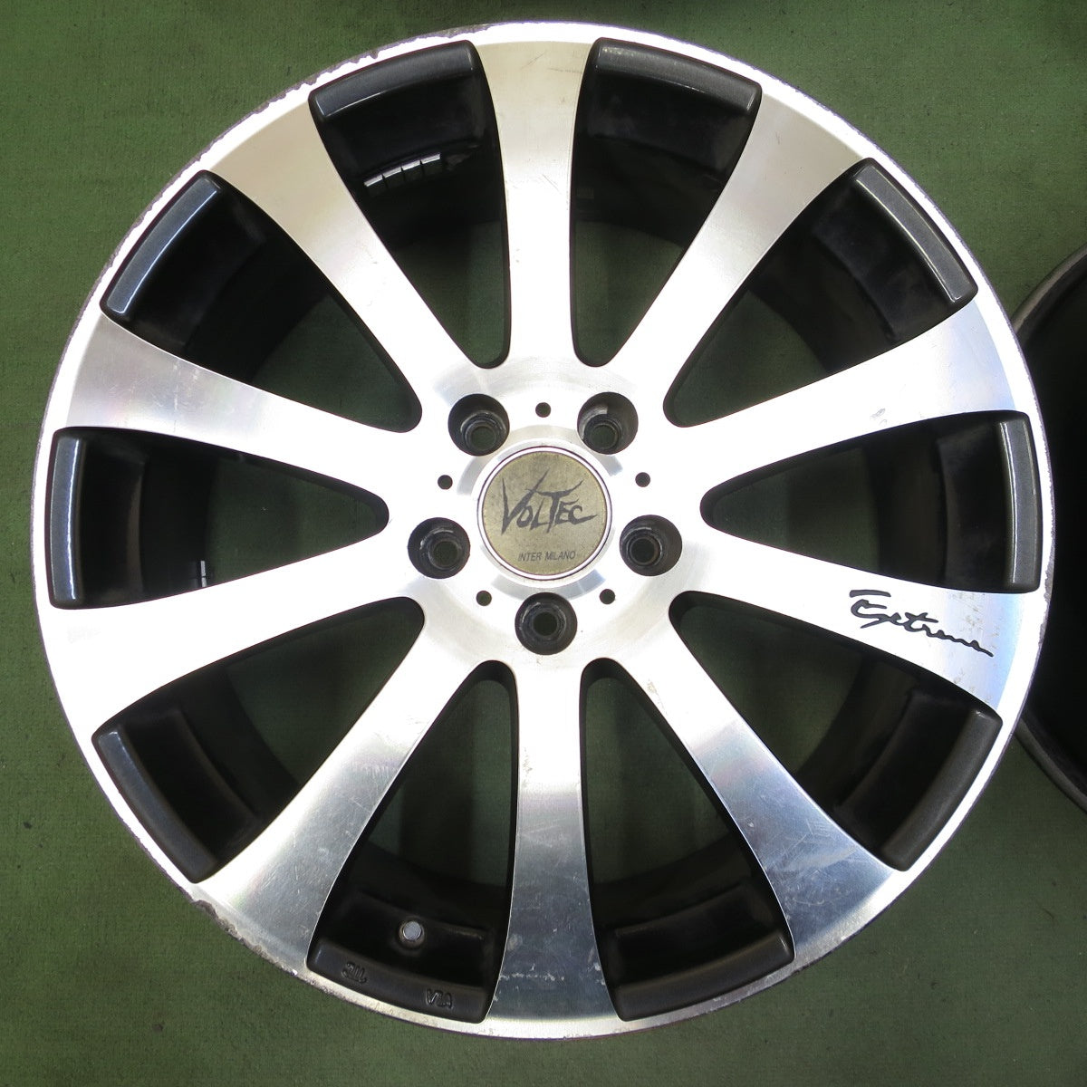4本価格★VOLTEC Extreme INTER MILANO 19インチ ホイール ボルテック エクストリーム インターミラノ 19×7.5J PCD114.3/5H★6072902NGホ