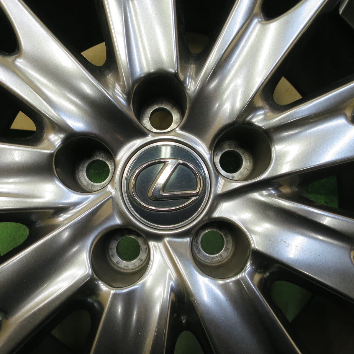 センサー付き◎レクサス GS バージョンL 純正 ホイール 18インチ 18×8J PCD114.3/5H◎6081101NGホ