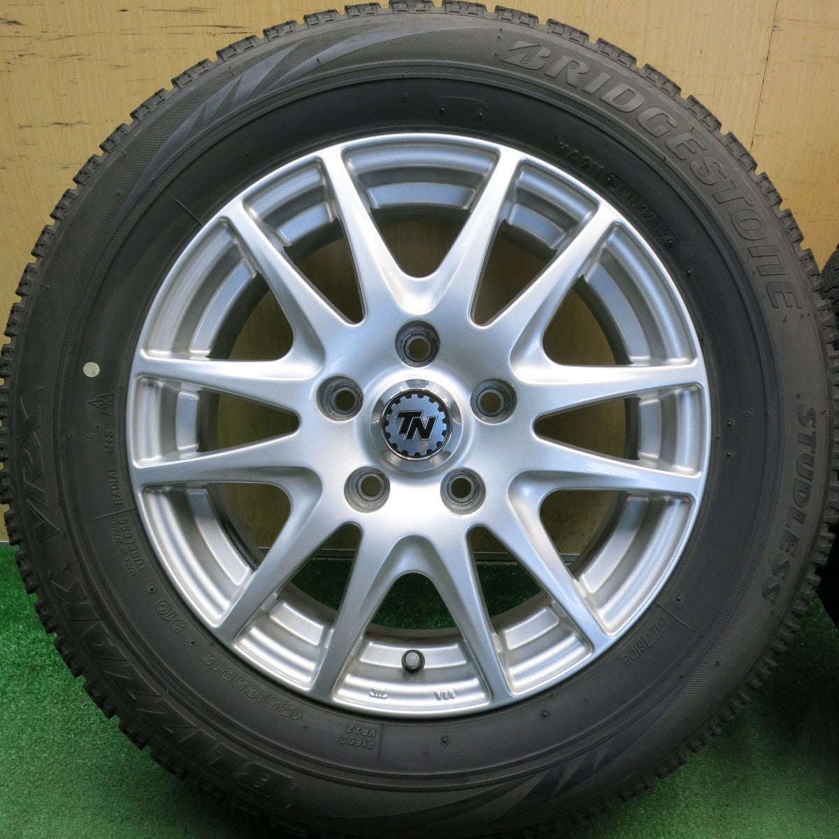 キレイ◎スタッドレス 195/65R15 ブリヂストン ブリザック VRX 社外 アルミ 15インチ PCD114.3/5H◎6071202HAス
