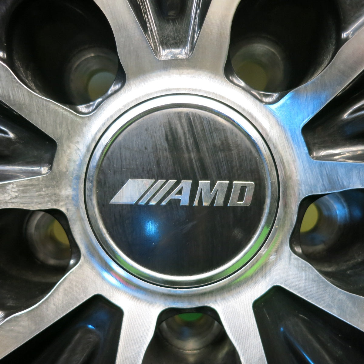 バリ溝！23年！キレイ！ほぼ10分★スタッドレス 235/60R18 トーヨー ウインター トランパス TX AMD 社外 アルミ 18インチ PCD114.3/5H★5103003HAス