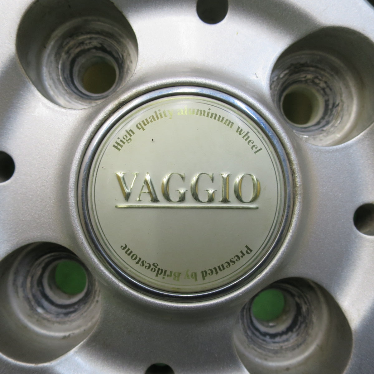 [送料無料] バリ溝！8.5分★スタッドレス 165/55R14 ヨコハマ アイスガード iG50 プラス VAGGIO 14インチ 軽自動車 ワゴンR ムーヴ 等 PCD100/4H★5033102イス