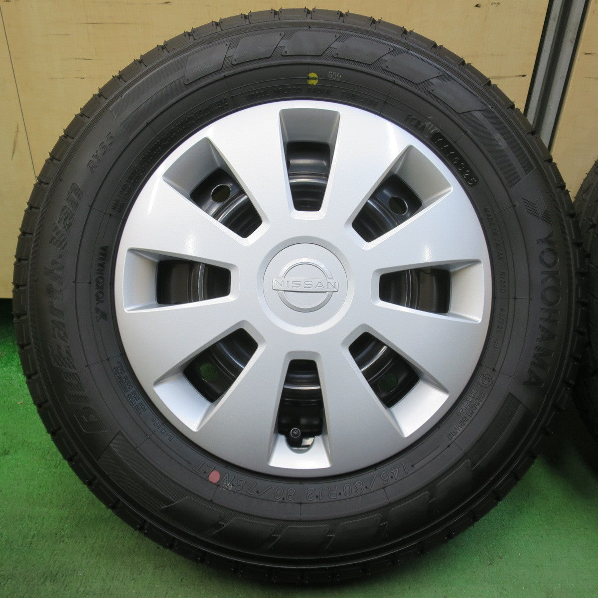 新車外し！25年★日産 クリッパー 純正 スチール 145/80R12 80/78N ヨコハマ BluEarth-Van RY55 12インチ PCD100/4H★5120517イノ