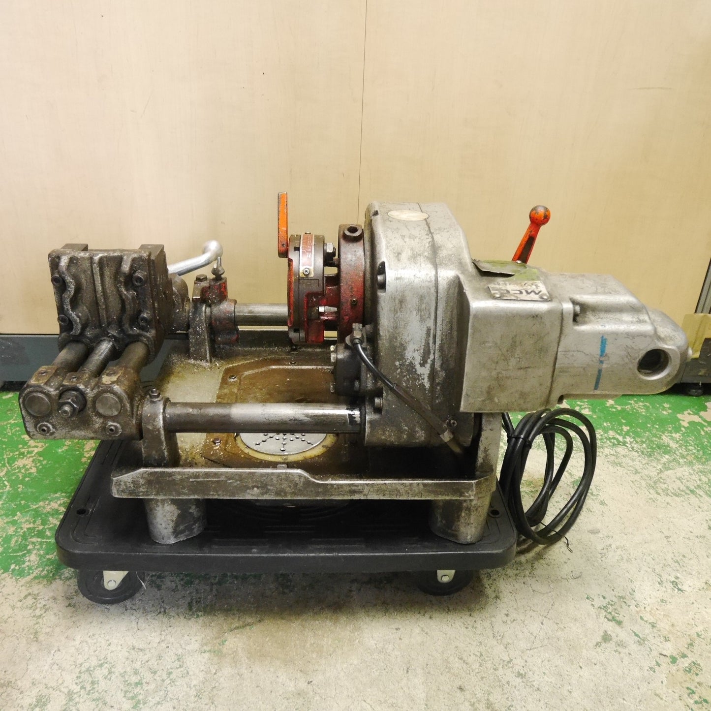 [送料無料] ☆MCC 松阪鉄工所 パイプマシン コンジット82 コンジット マシン MCC82 ねじ 切り機 ネジ 切機 切断機 電動 工具 100V☆