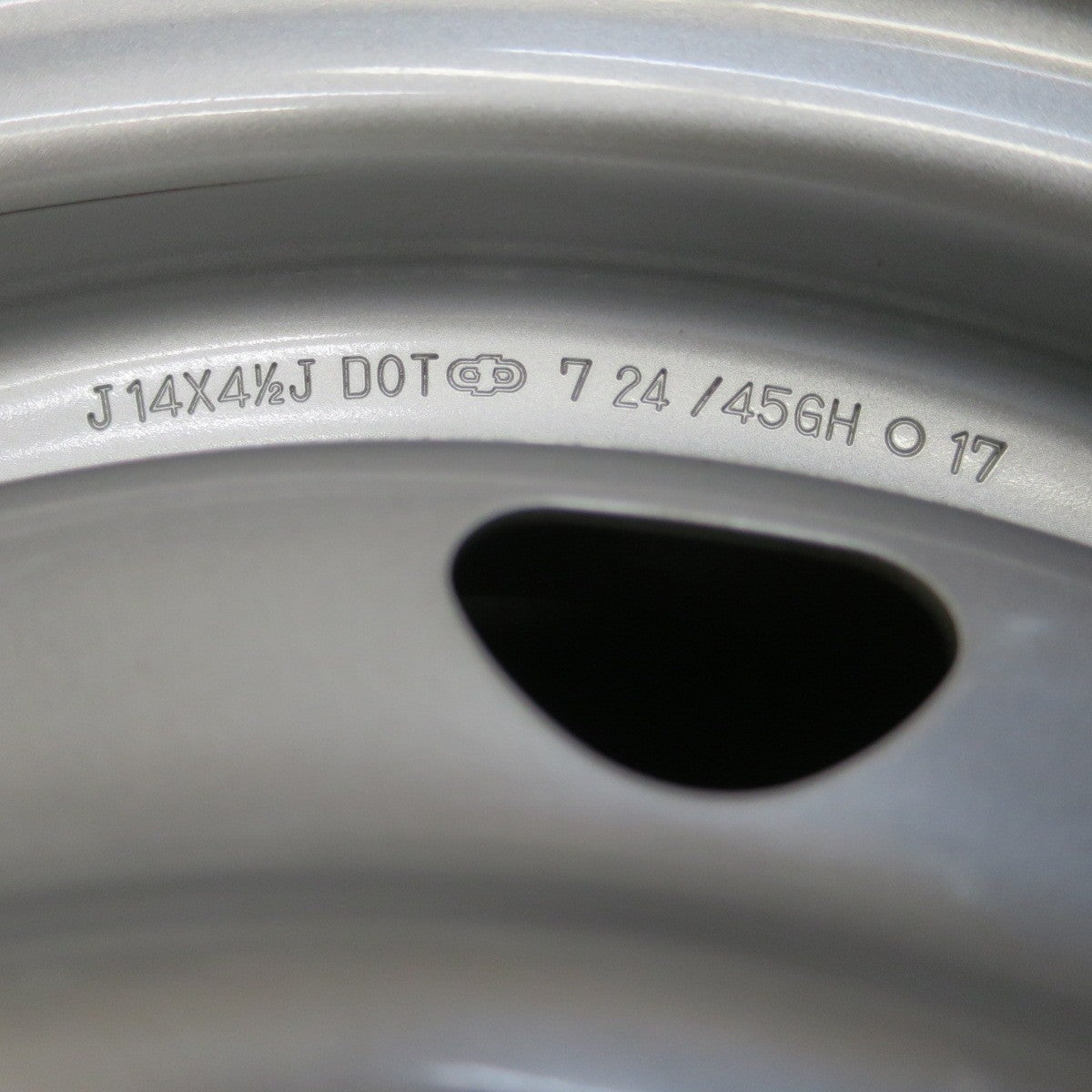 バリ溝！24年！キレイ！ほぼ10分★スタッドレス 155/65R14 ヨコハマ アイスガード iG60 Carrowin スチール ホイール 14インチ PCD100 114.3/4H マルチ★5110804イス