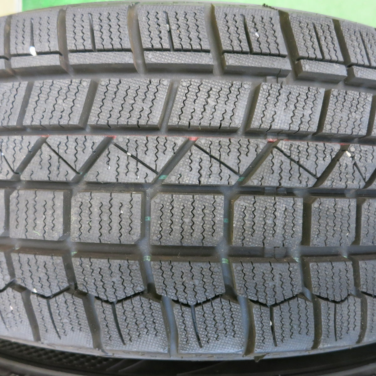 バリ溝！25年！ほぼ10分★シエンタ 等 185/60R15 スタッドレス ケンダ KR36 アイステック ネオ Humanline MM-022 ヒューマンライン 15インチ PCD100/5H★6052306HAス