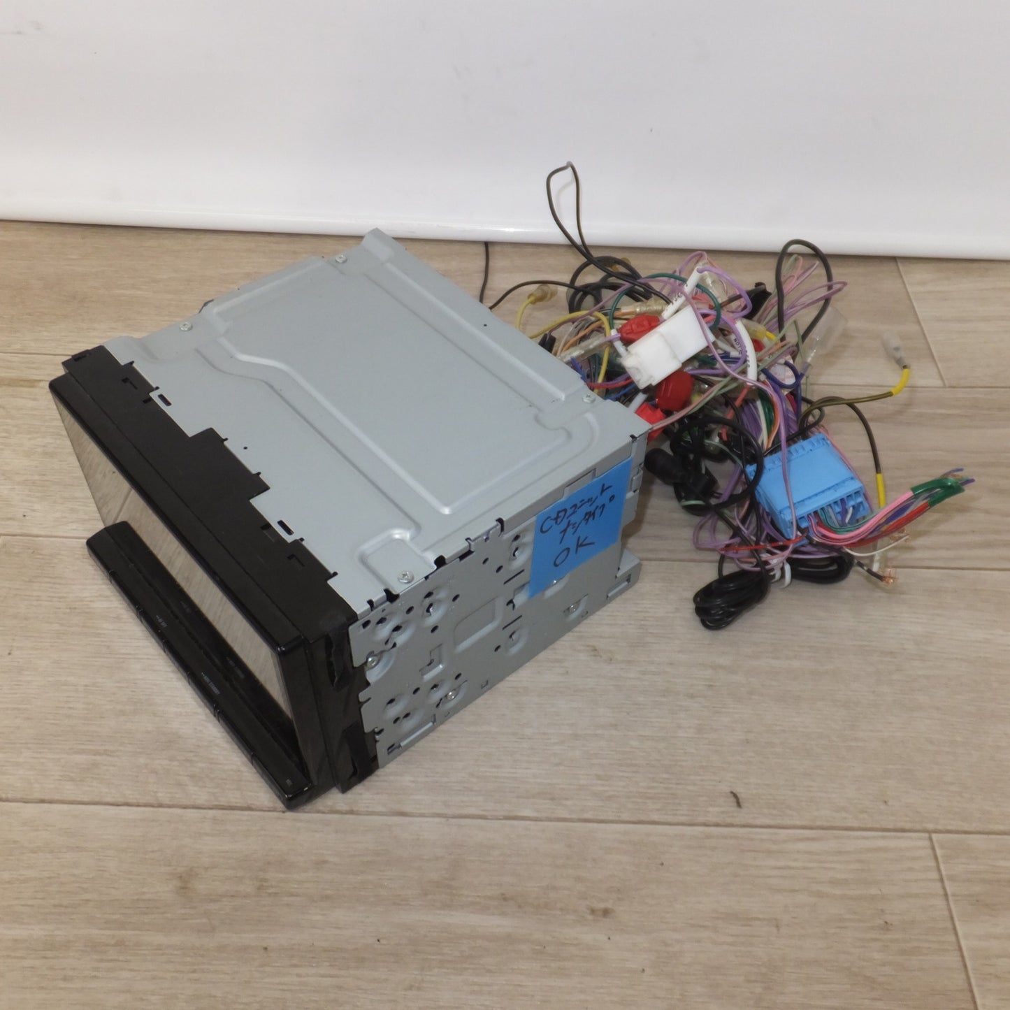 [送料無料] ★カロッツェリア carrozzeria AV一体型メモリーナビゲーション 楽ナビ AVIC-RZ112[31]★