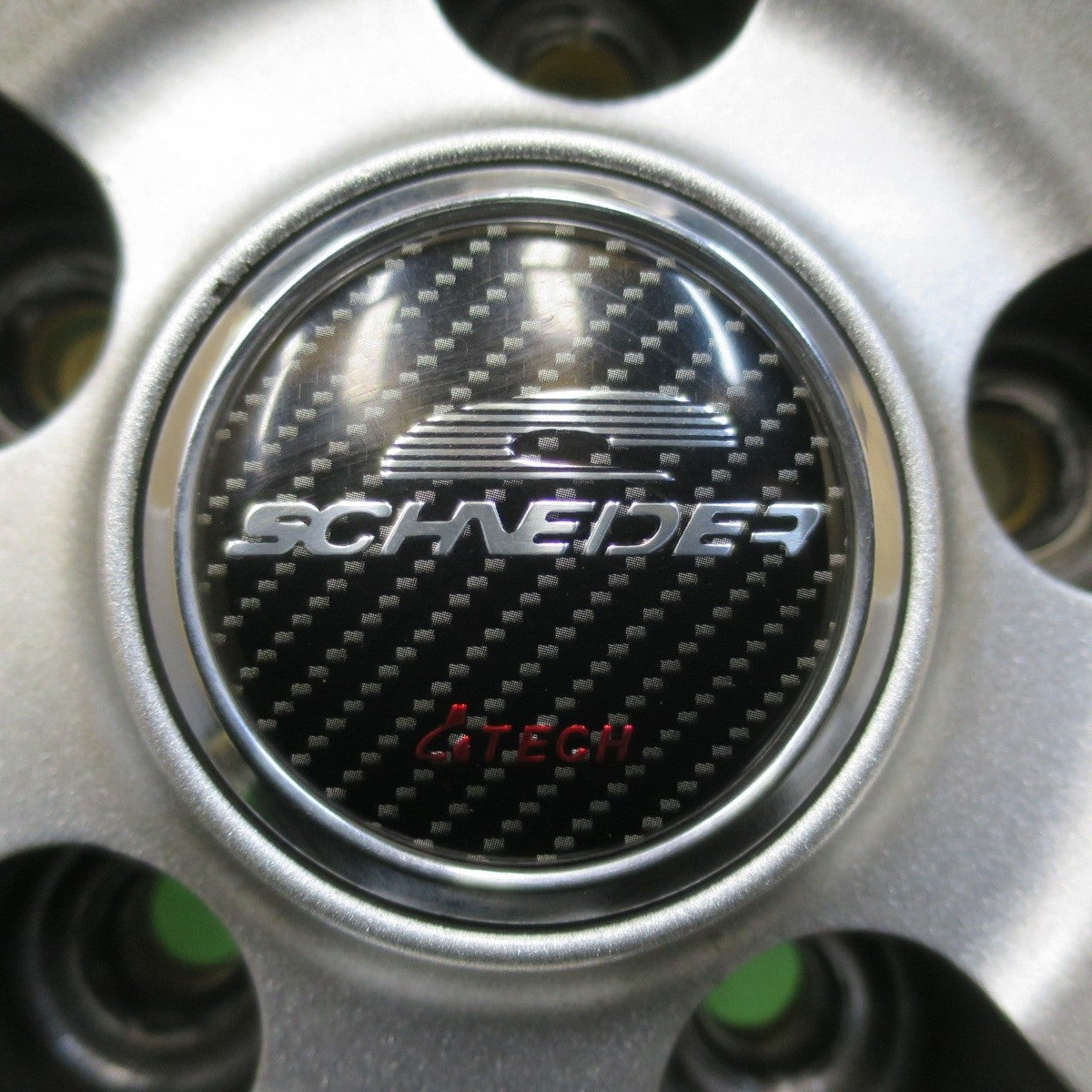 バリ溝！21年！キレイ！9.5分★スタッドレス 225/65R17 ブリヂストン ブリザック DM-V3 SCHNEIDER シュナイダー 17インチ PCD114.3/5H★5012006イス