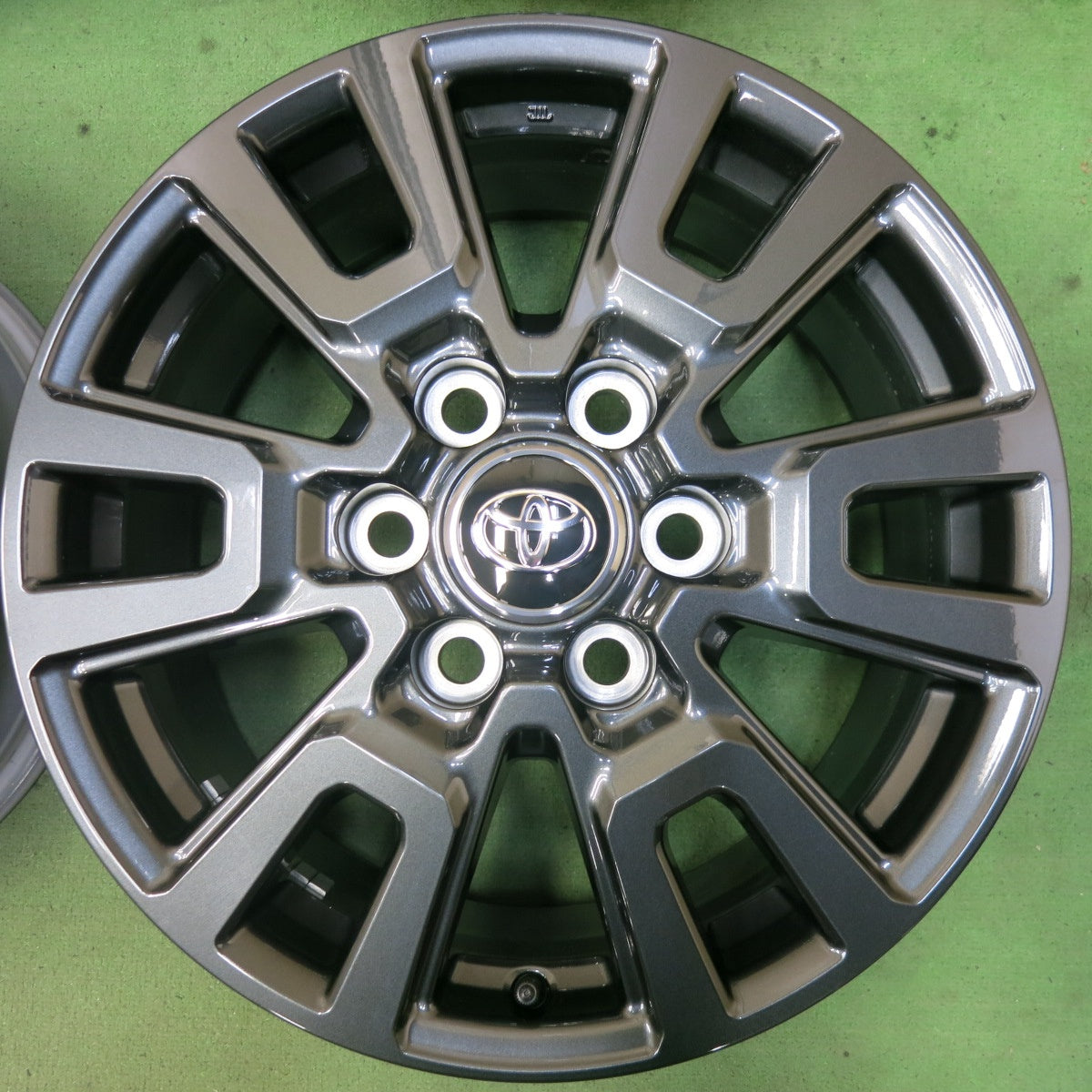 新車外し★トヨタ ランクル 250 VX 純正 ホイール 18インチ 18×7.5J PCD139.7/6H★5062402SYホ