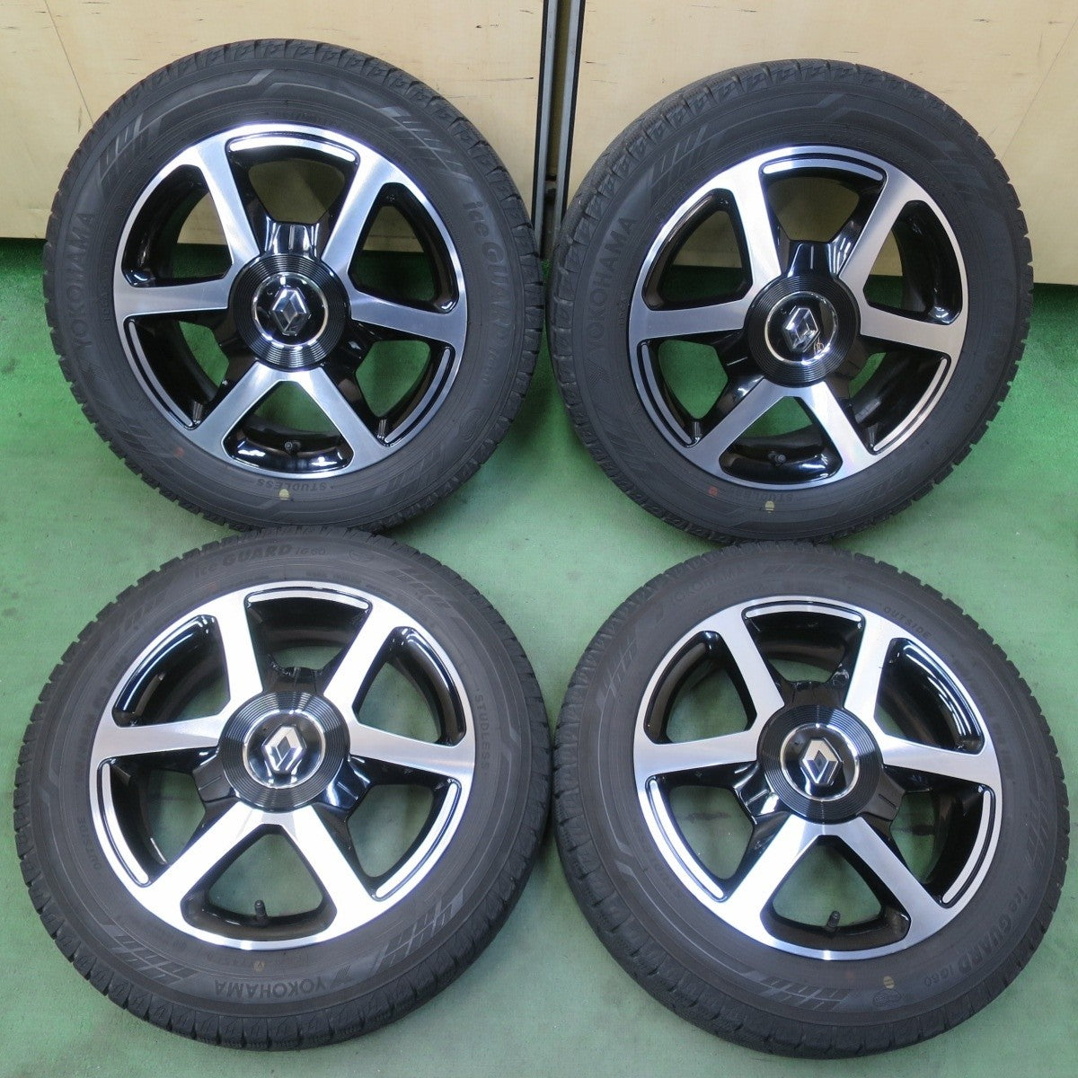 4本価格◎ルノー トゥインゴ 純正 185/60R15 165/65R15 スタッドレス ヨコハマ アイスガード iG60 15インチ PCD100/4H◎6040804イス