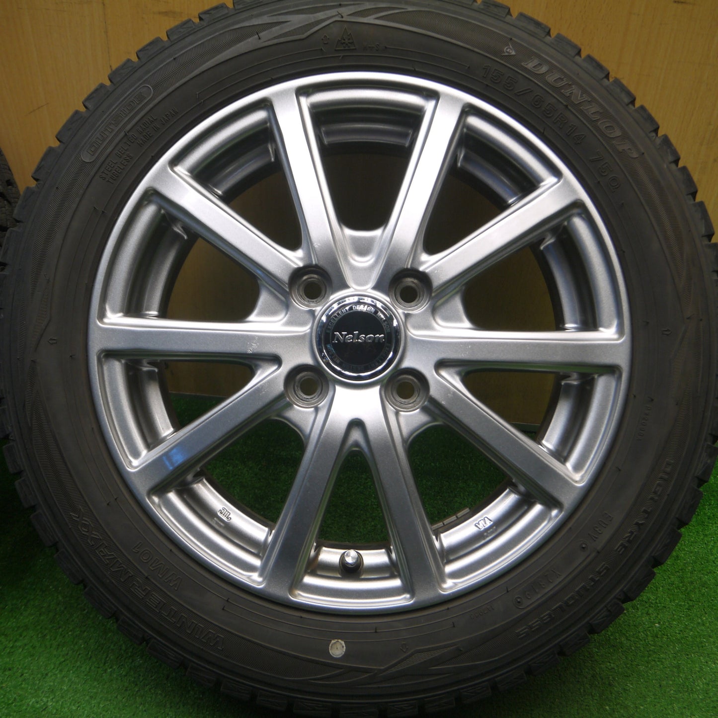[送料無料] バリ溝！キレイ！9分★スタッドレス 155/65R14 ダンロップ ウインターマックス WM01 Nelson ネルソン 14インチ PCD100/4H★4120906Hス