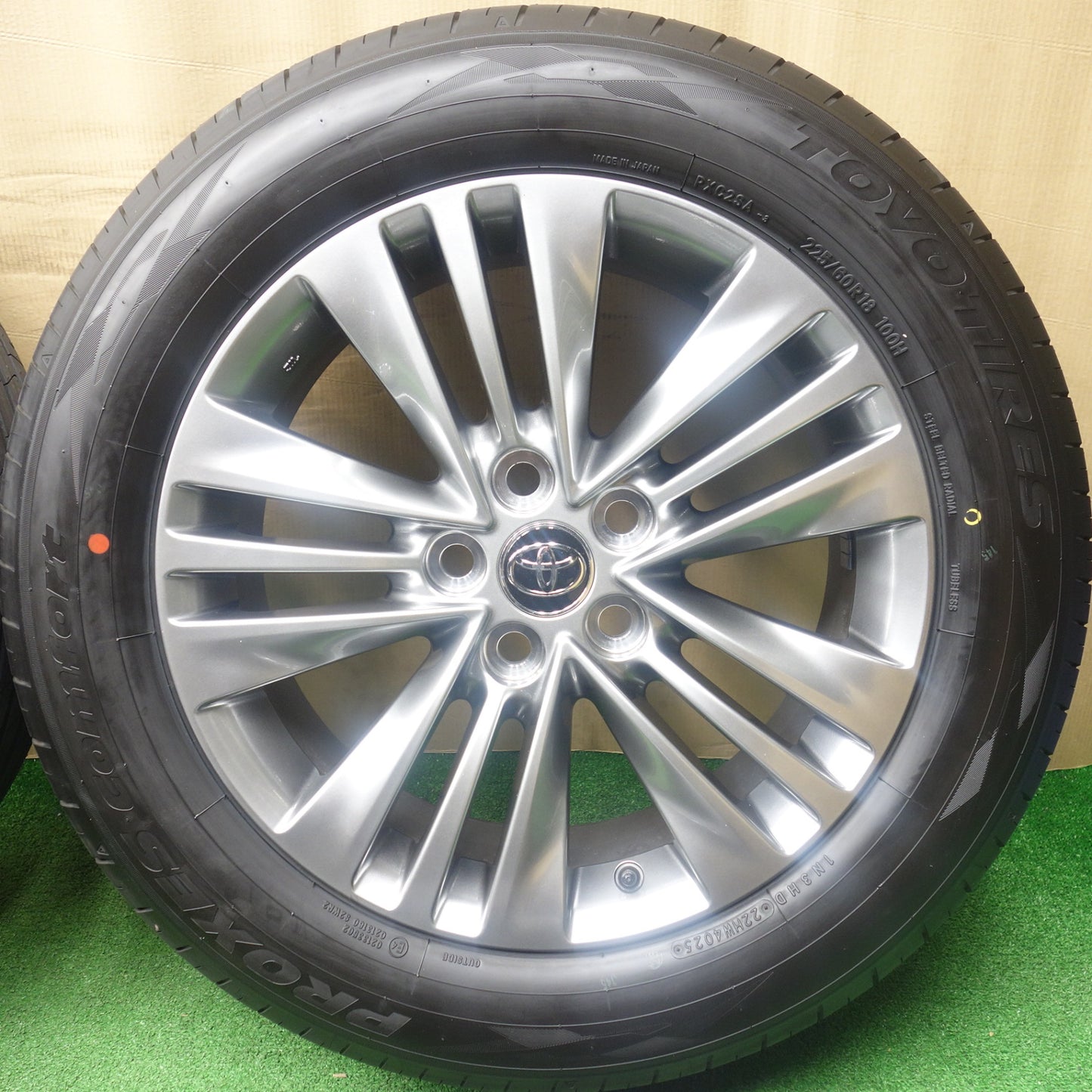 新車外し！25年★トヨタ 40系 アルファード ヴェルファイア 純正 225/60R18 トーヨー プロクセス Comfort コンフォート 18インチ PCD120/5H★6013003KTノ