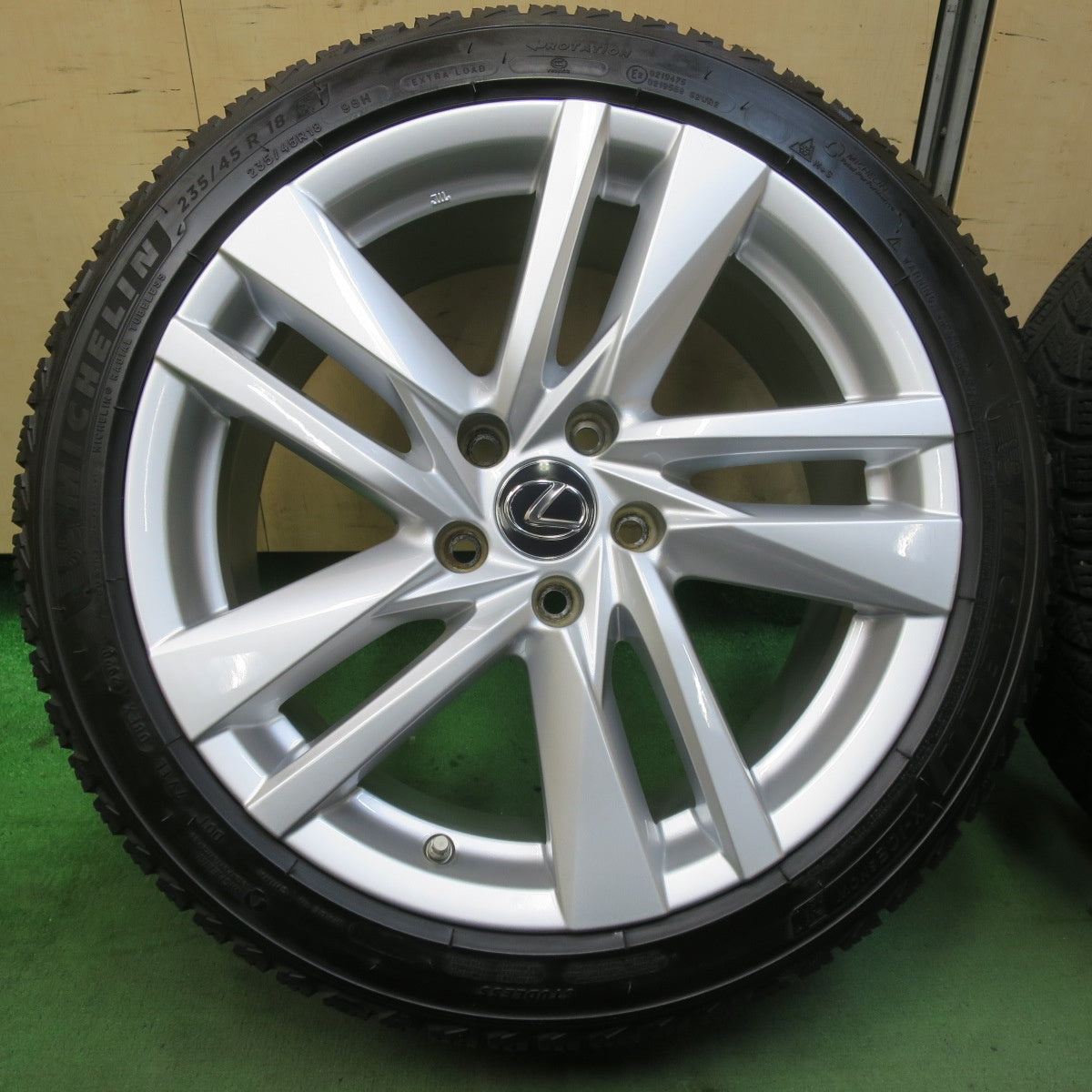 センサー付★レクサス IS 純正 235/45R18 スタッドレス ミシュラン X-ICE SNOW 18インチ PCD114.3/5H★5112006イス