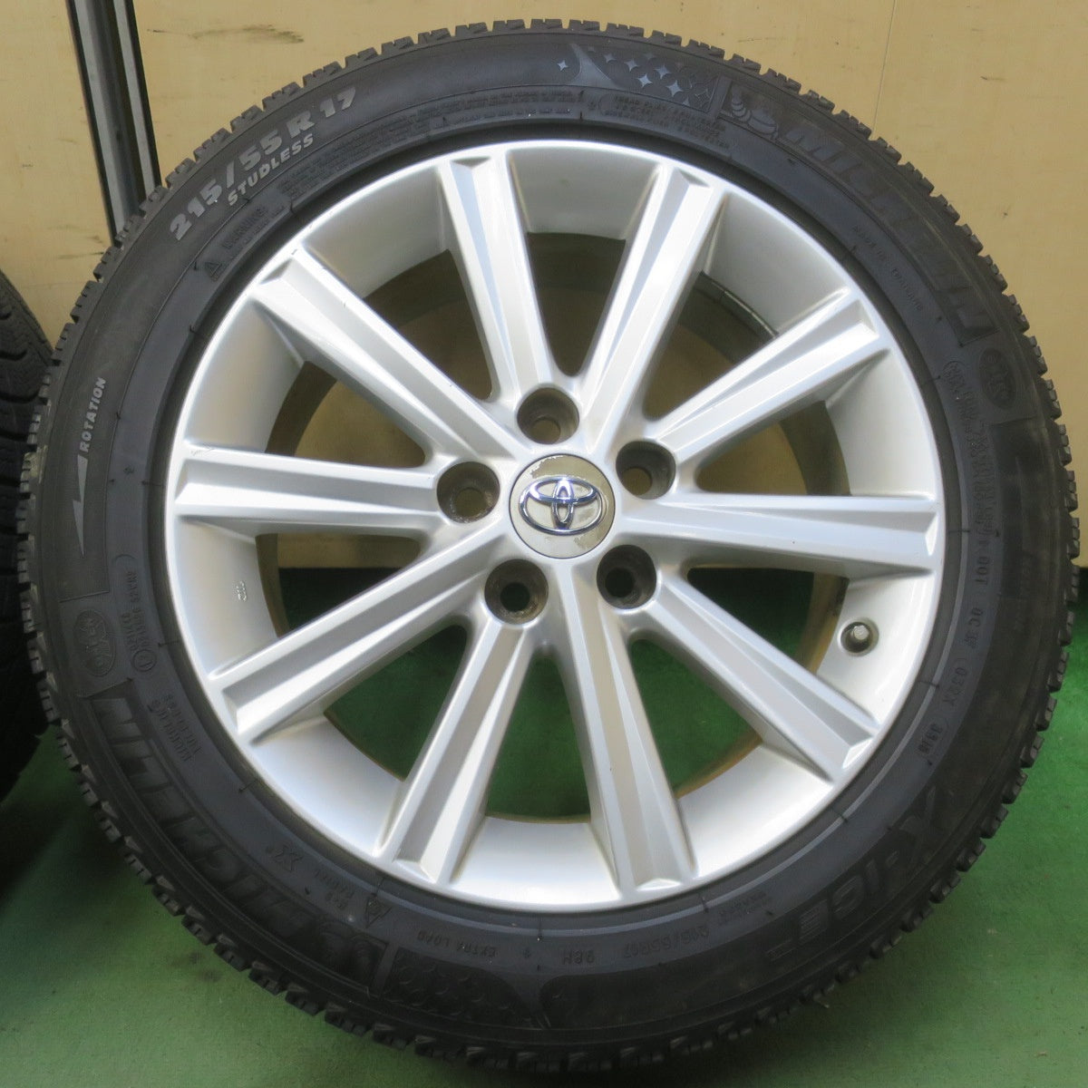 バリ溝！8.5分◎トヨタ 50系 カムリ 純正 215/55R17 スタッドレス ミシュラン X-ICE XI3 17インチ PCD114.3/5H◎6091503IMス