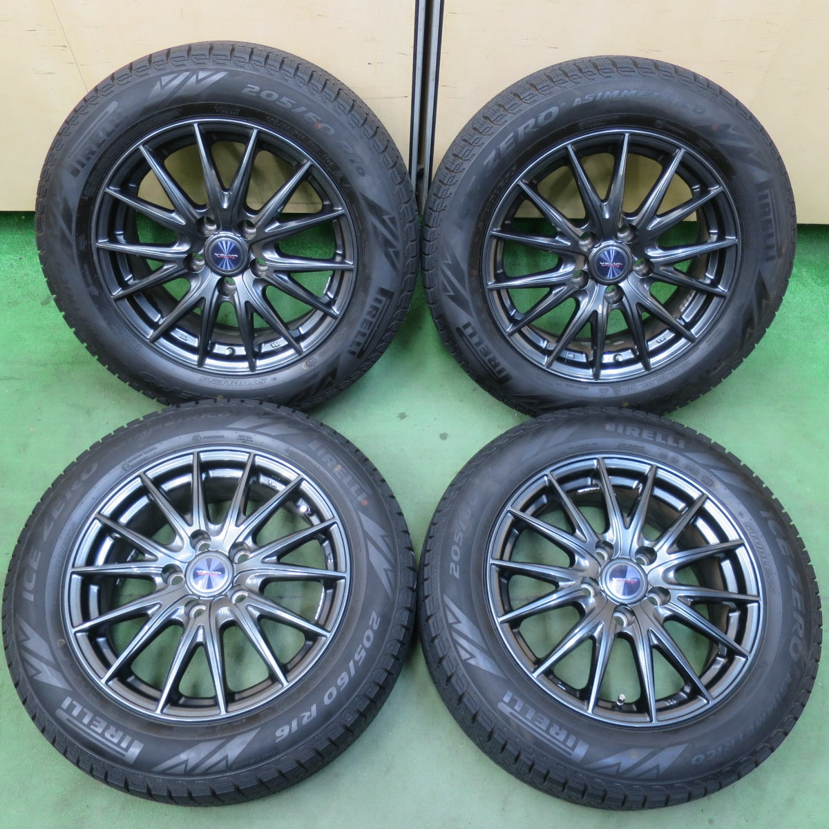 バリ溝！24年！キレイ！ほぼ10分★スタッドレス 205/60R16 ピレリ アイスゼロ アシンメトリコ VELVA SPORTZ ヴェルヴァ 16インチ PCD114.3/5H★5122901イス