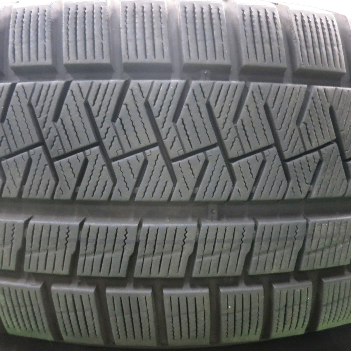 キレイ★ベンツ X253 GLCクラス 純正 235/60R18 スタッドレス ピレリ アイスアシンメトリコ 18インチ PCD112/5H★4111606HAス