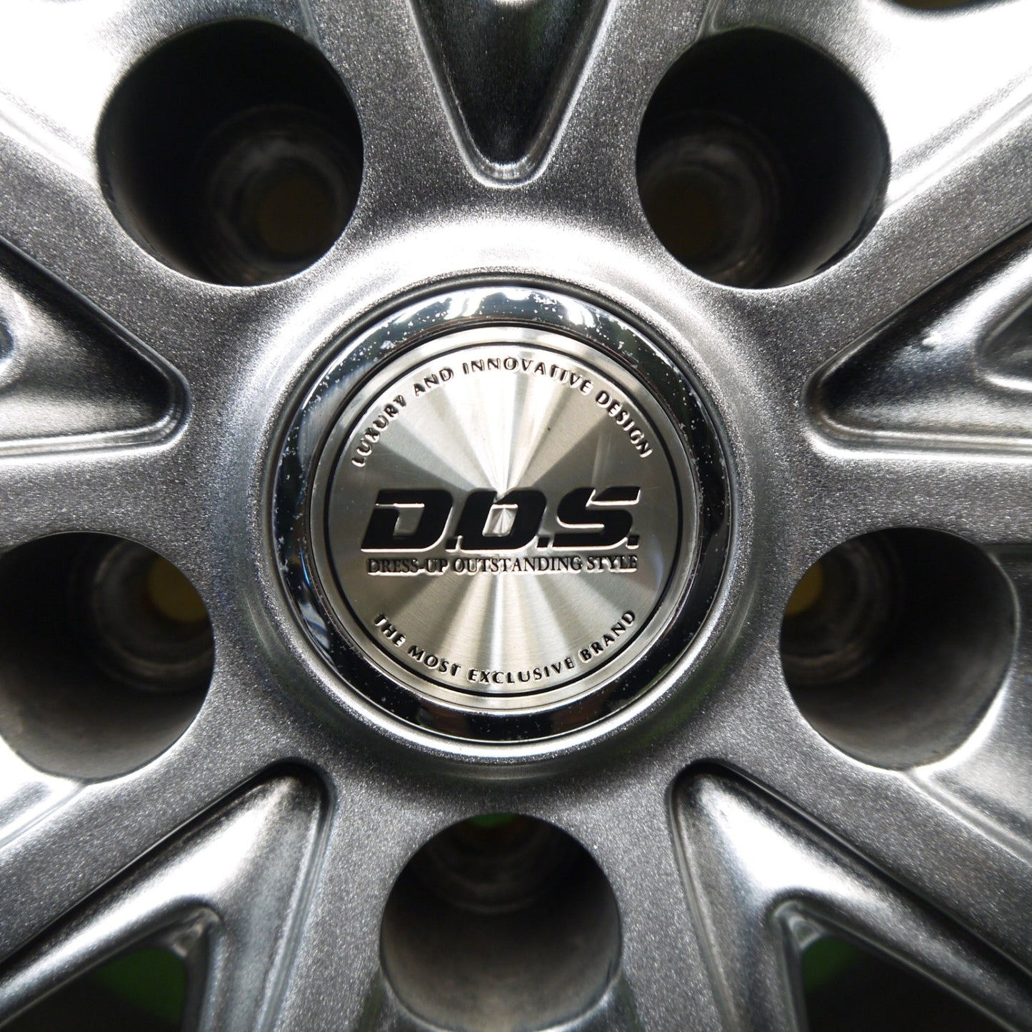 バリ溝！キレイ！9分★スタッドレス 215/65R16 グッドイヤー アイスナビ6 D.O.S. DOS 17インチ PCD114.3/5H★5082003Hス