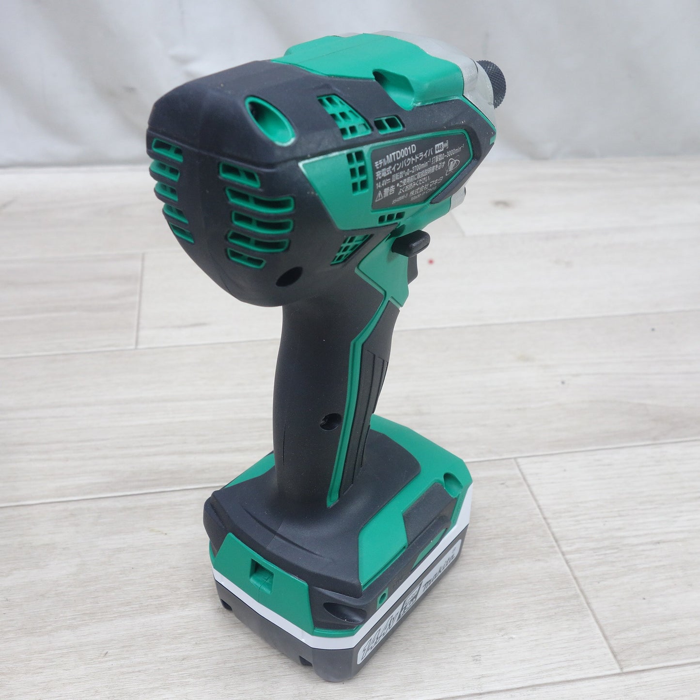 [送料無料] 美品！バッテリー2個◆マキタ 充電式 インパクト ドライバ 14.4V MTD001DSX 充電器 ケース付き 付属品付き 電動 工具◆