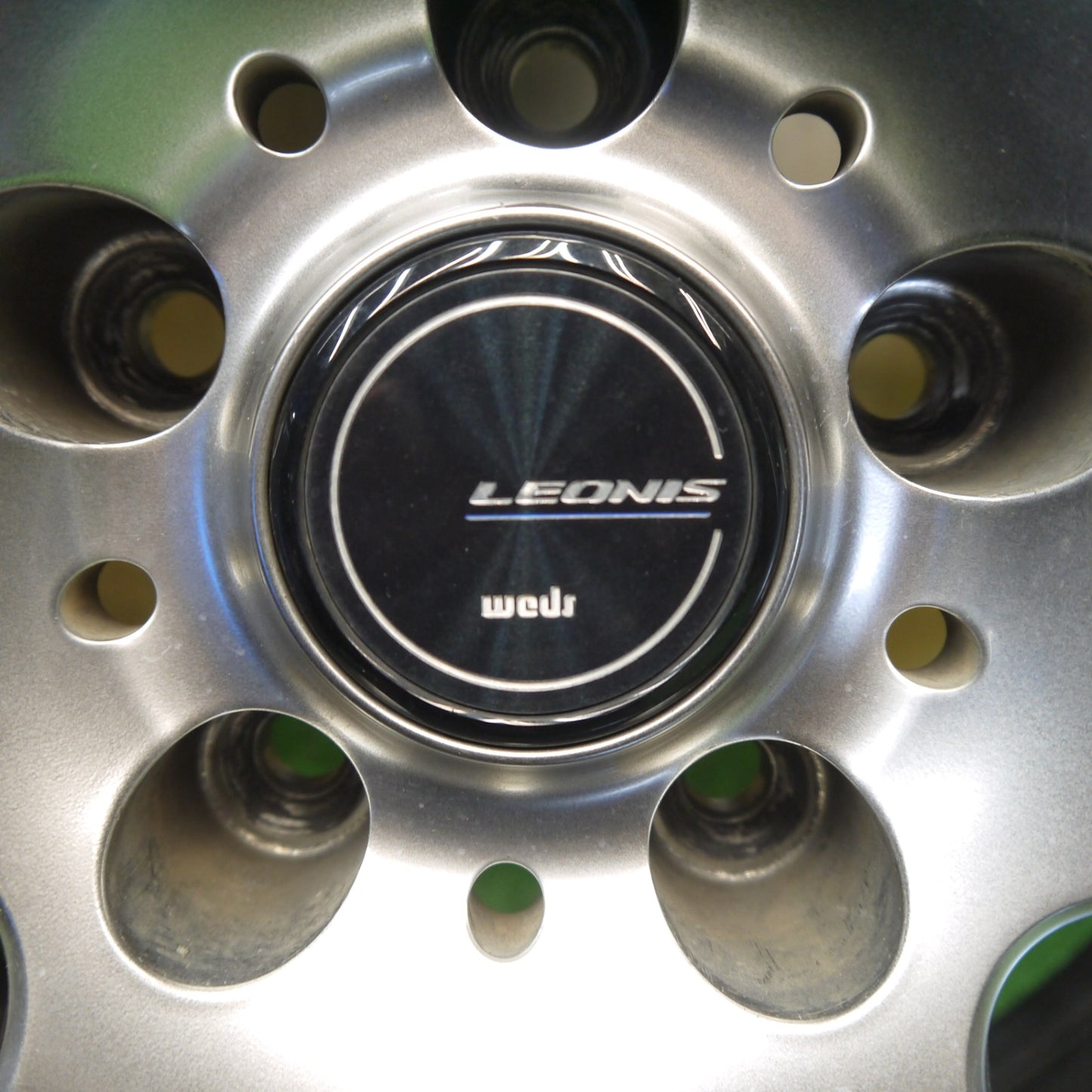 バリ溝！25年！キレイ！9.5分★LEONIS NAVIA 07 225/45R18 スタッドレス グッドイヤー アイスナビ7 レオニス ナヴィア 18インチ PCD114.3/5H★6042710Hス
