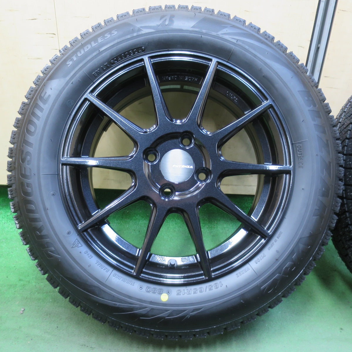 未使用！24年★スタッドレス 185/65R15 ブリヂストン ブリザック VRX2 POTENZA SW010 ポテンザ 15インチ PCD100/4H★5112408イス