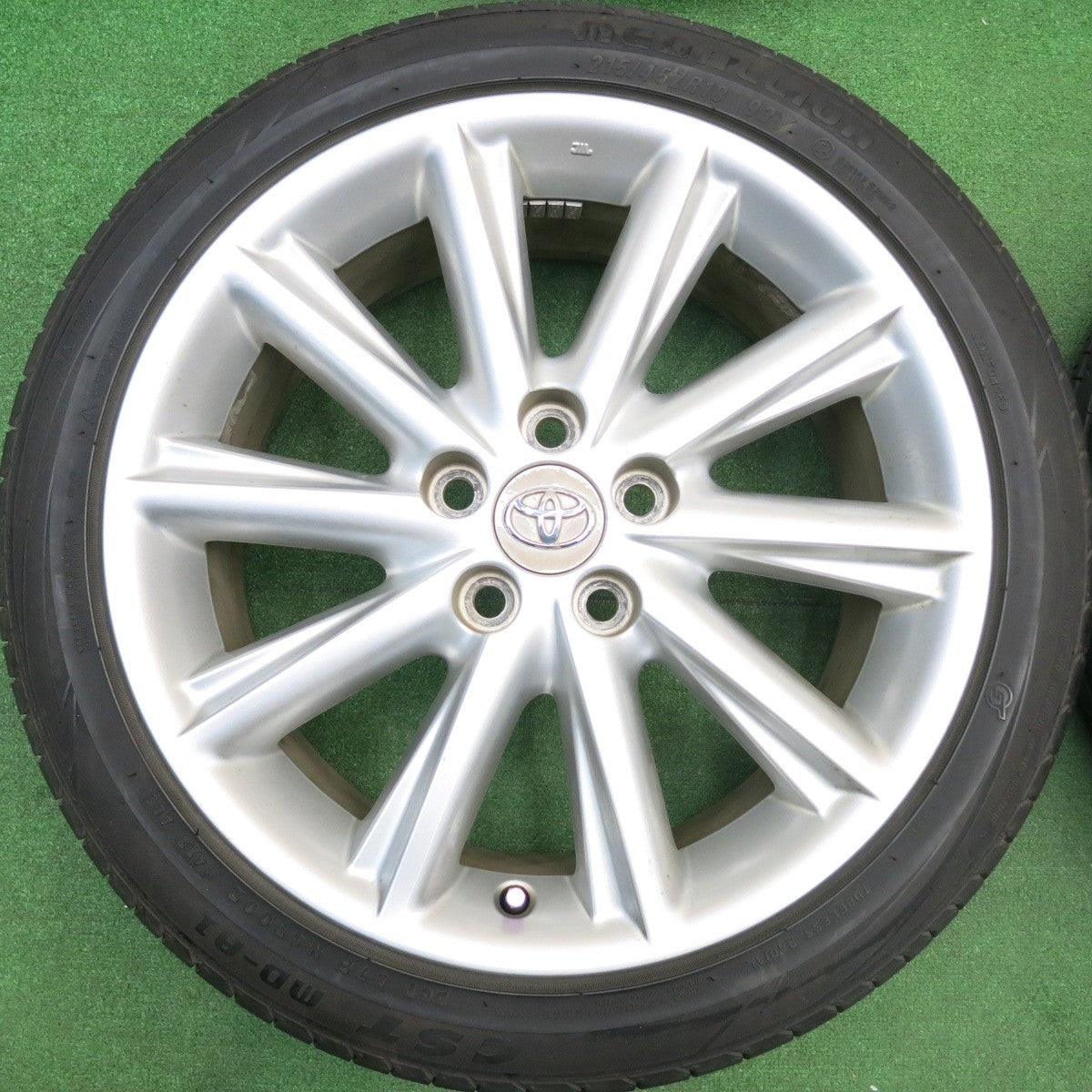 バリ溝！23年！9.5分★トヨタ SAI サイ 純正 215/45R18 メダリオン CST MD-A1 18インチ PCD114.3/5H★5121804HAノ