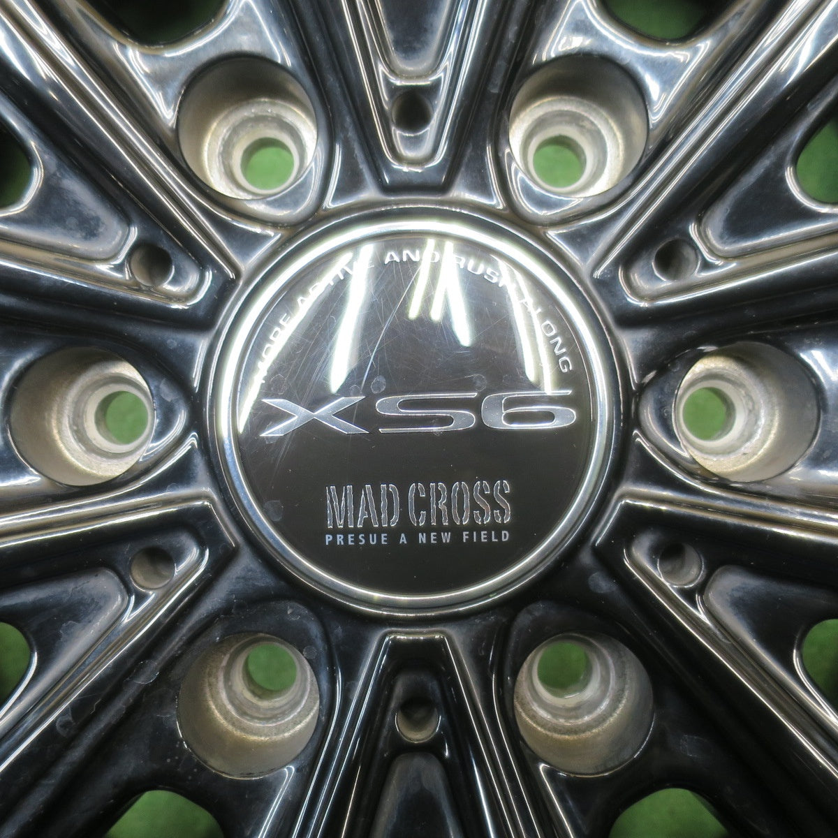 バリ溝！24年！9.5分★MAD CROSS BREAKER XS6 215/60R17 109/107R 8PR トーヨー H20 H30 17インチ マッドクロス ブレイカー PCD139.7/6H★6041601NJノ