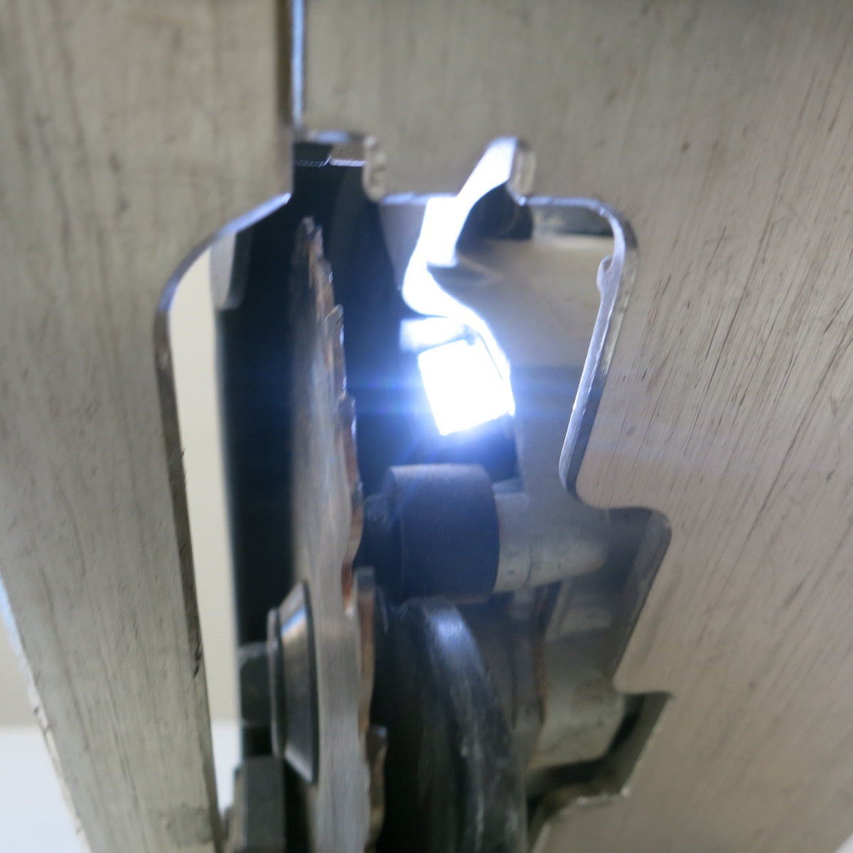 [送料無料] ◆マキタ 充電式 マルノコ 125mm 18V HS474D バッテリー 付き 丸のこ 丸ノコ 丸鋸 木工 超硬 電動 工具◆