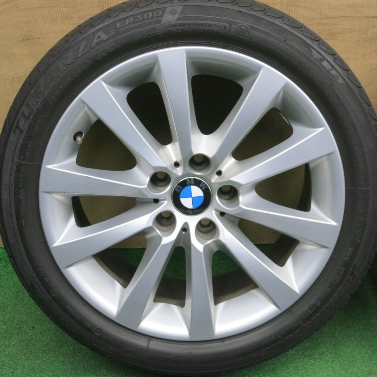 4本価格★BMW F10 F11 5シリーズ Vスポーク スタイリング 328 純正 245/45R18 ブリヂストン トランザ ER300 RFT 18インチ PCD120/5H★6013101NKノ