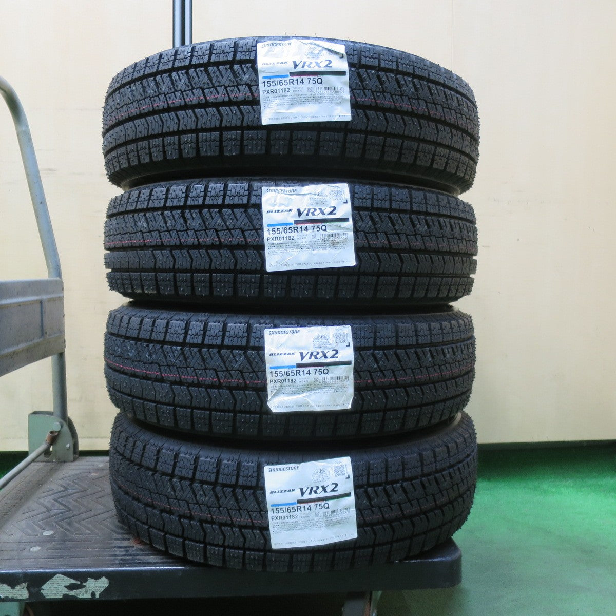 未使用！24年★スタッドレス 155/65R14 ブリヂストン ブリザック VRX2 Linz 社外 アルミ 14インチ PCD100/4H★5110504イス