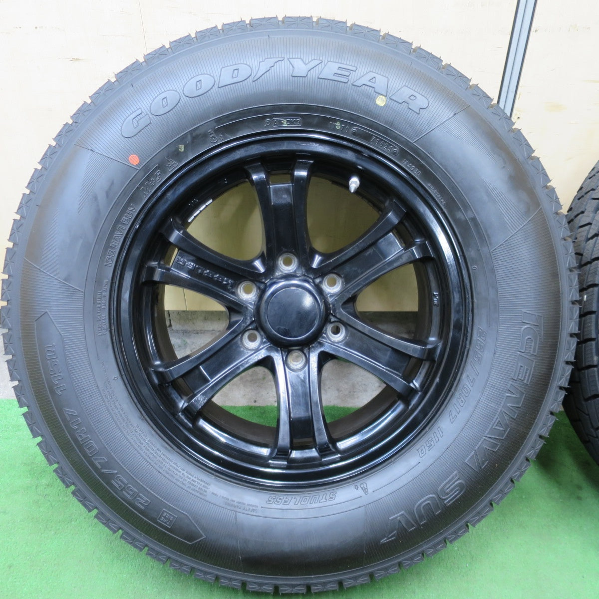 超バリ溝！25年！ほぼ10分★KEELER FORCE 265/70R17 スタッドレス グッドイヤー アイスナビ SUV キーラー フォース 17インチ PCD139.7/6H★6041502ナス