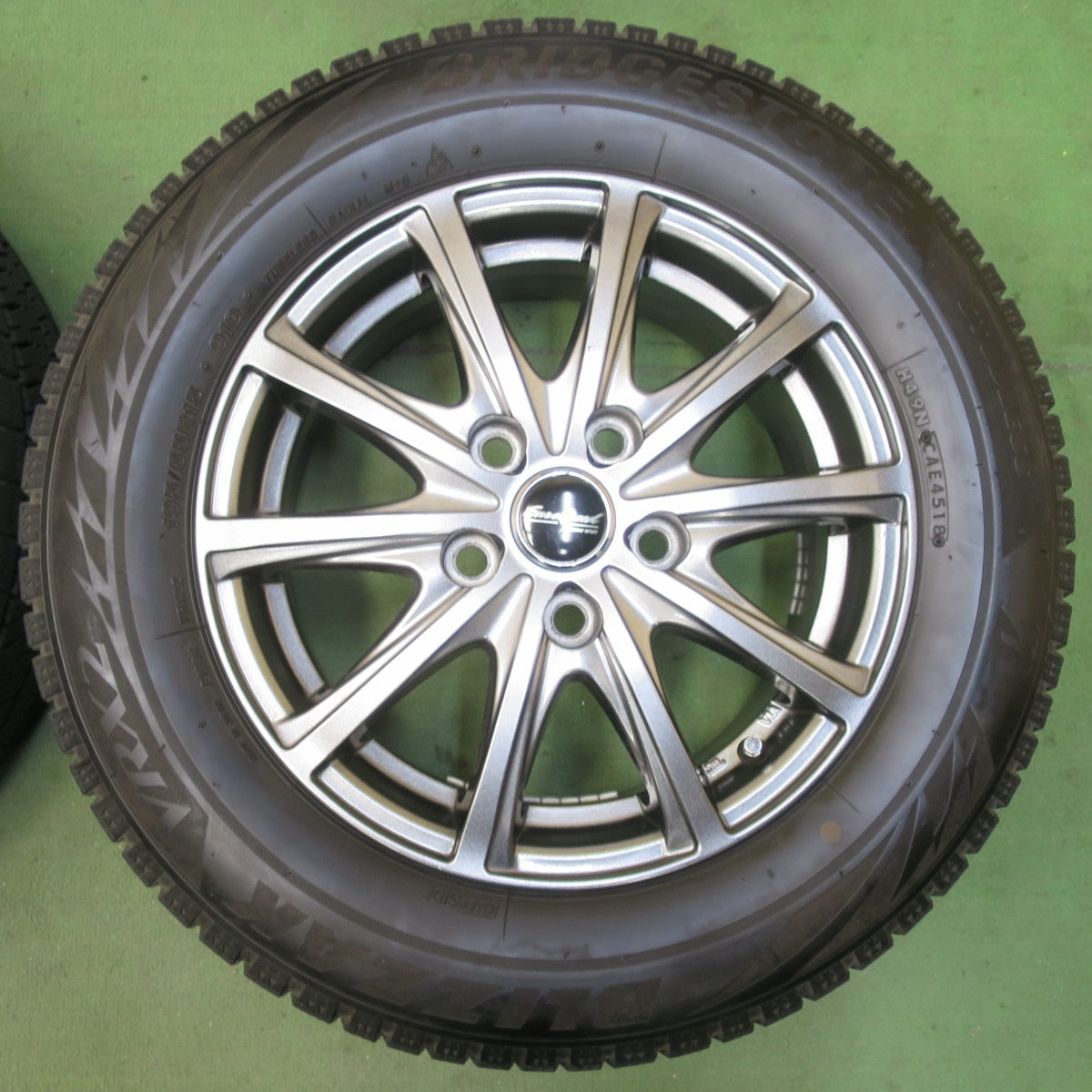 バリ溝！キレイ！9分★スタッドレス 195/65R15 ブリヂストン ブリザック VRX2 EuroSpeed MANARAY SPORT ユーロスピード 15インチ PCD114.3/5H★5112103イス