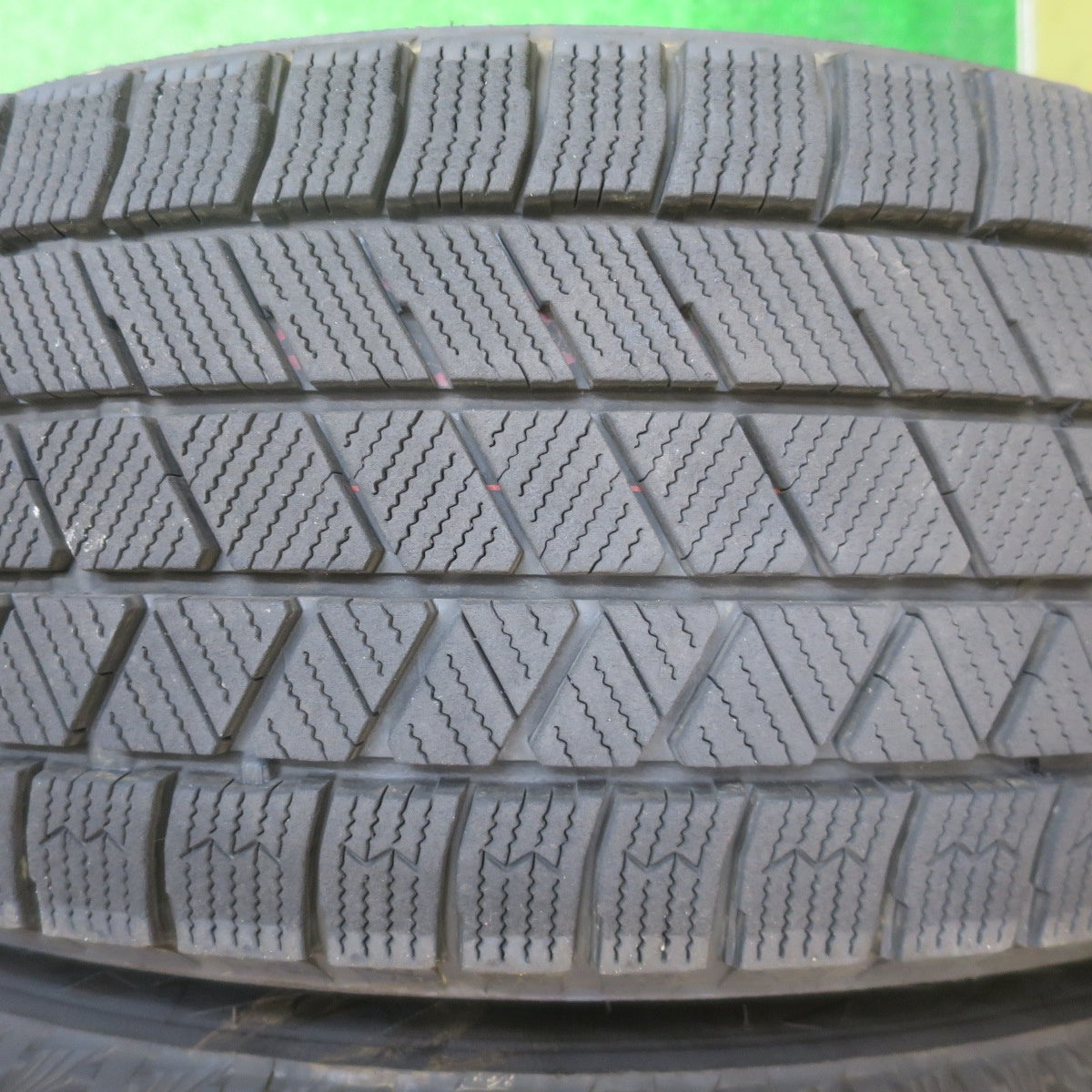 バリ溝！23年！キレイ！9.5分★スタッドレス 195/65R15 ブリヂストン ブリザック VRX3 PREO プレオ 15インチ PCD114.3/5H★5111107NJス